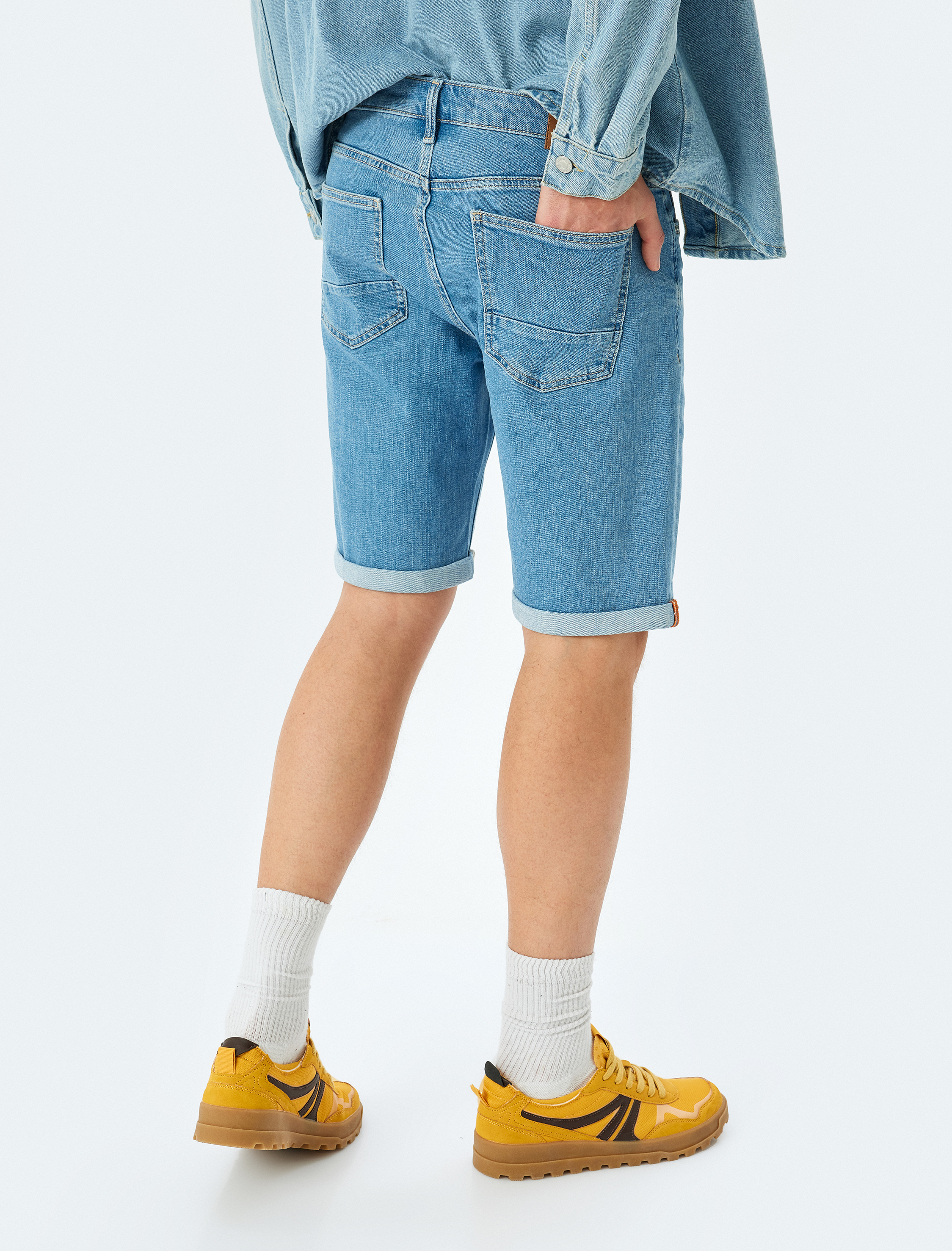   Katlamalı Paça Bermuda Slim Fit Jean Şort