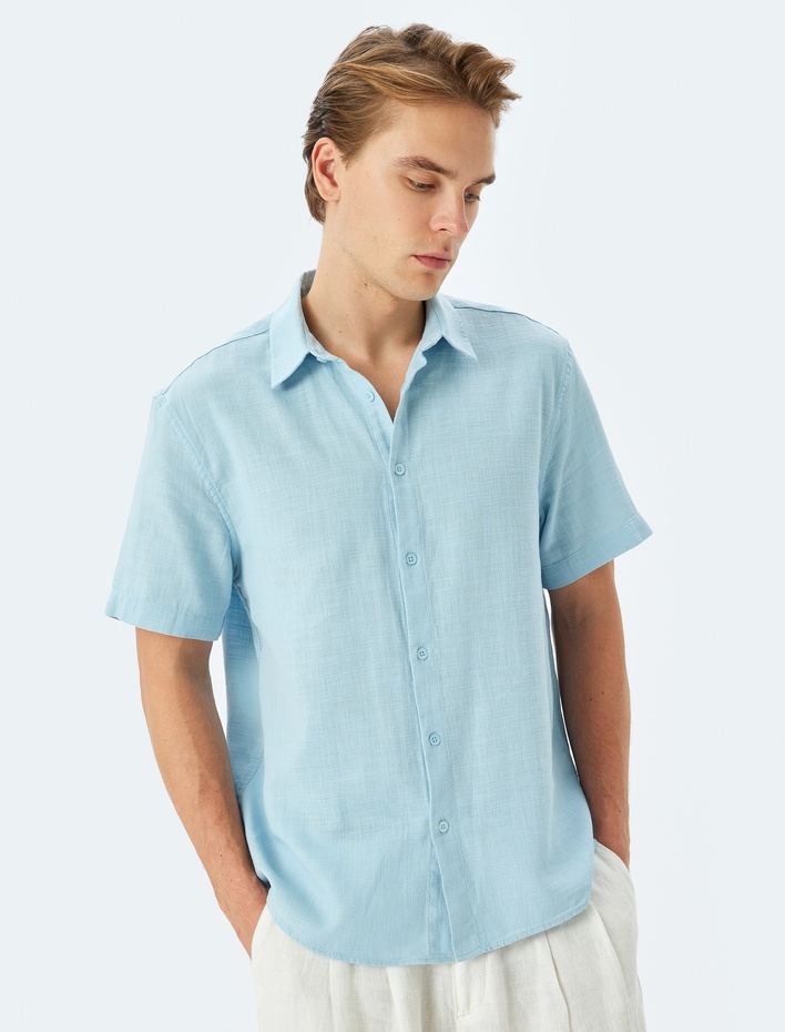  Pamuklu Düğmeli Regular Fit Kısa Kollu Gömlek