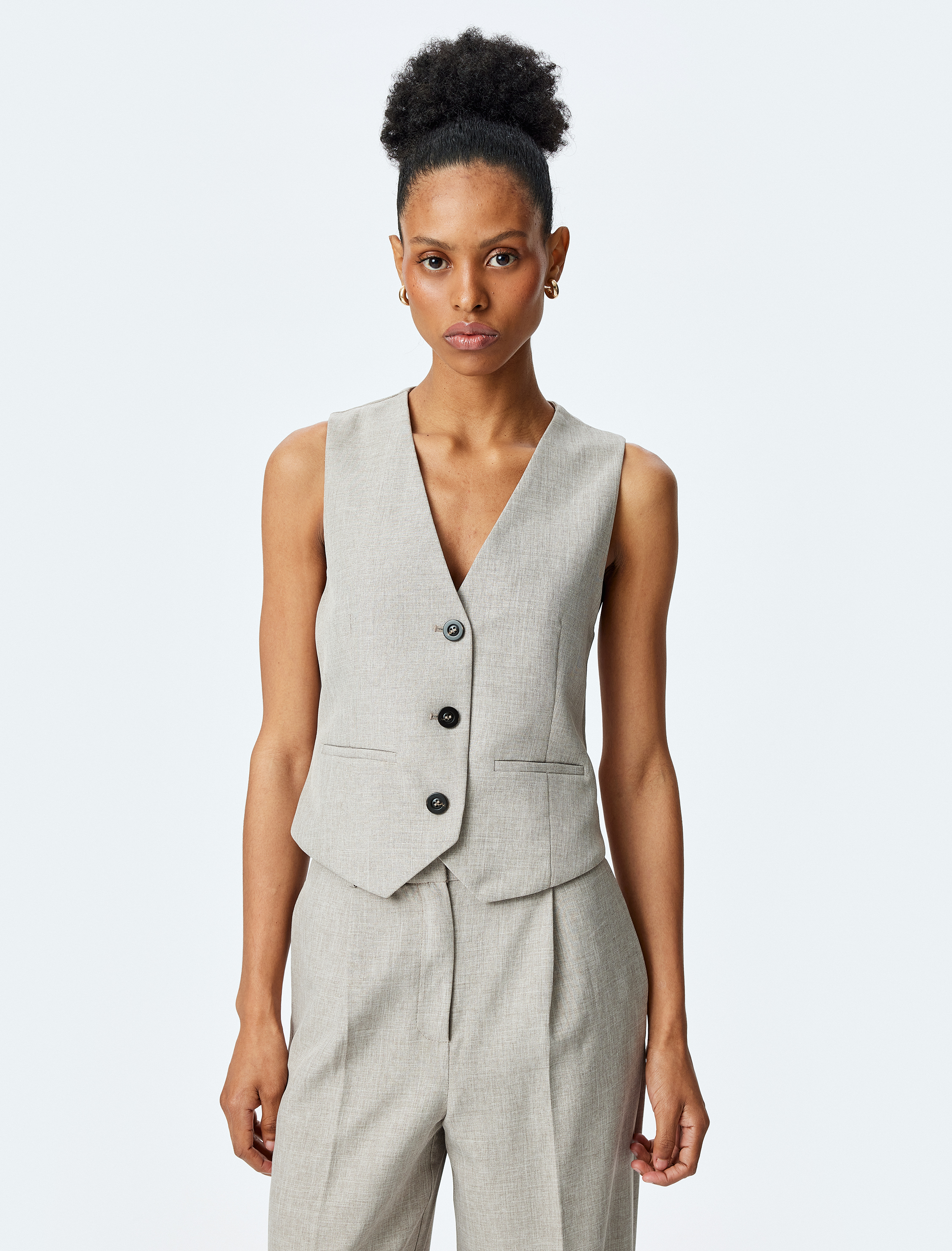   V Yaka Düğmeli Yelek