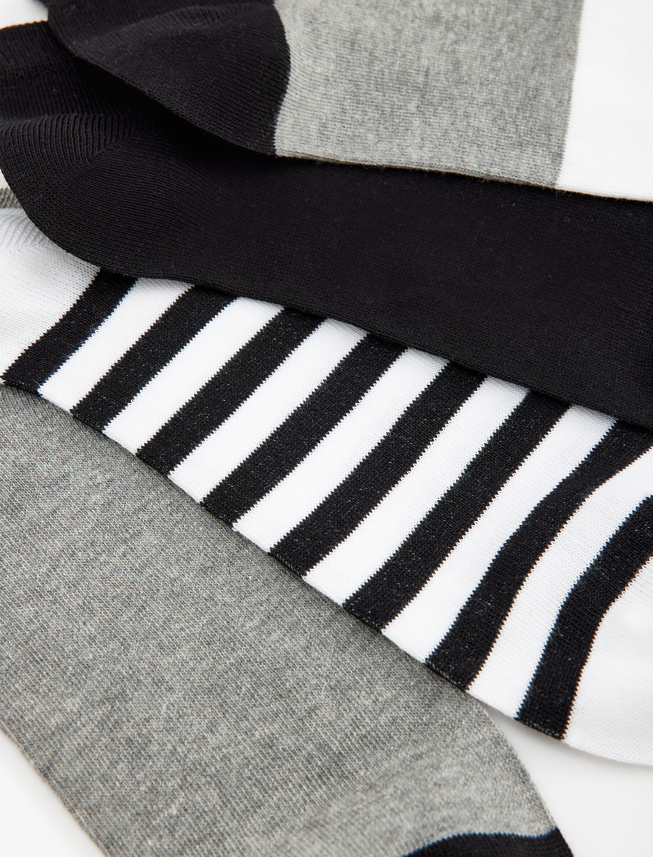  Erkek Pamuk Karışımlı 4'lü Patik Çorap Seti