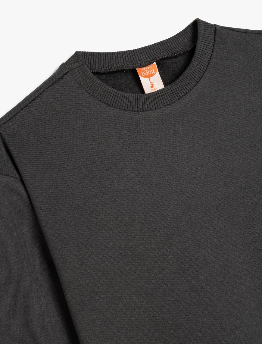  Erkek Bebek Pamuklu Uzun Kollu Bisiklet Yaka Şardonlu Basic Sweatshirt