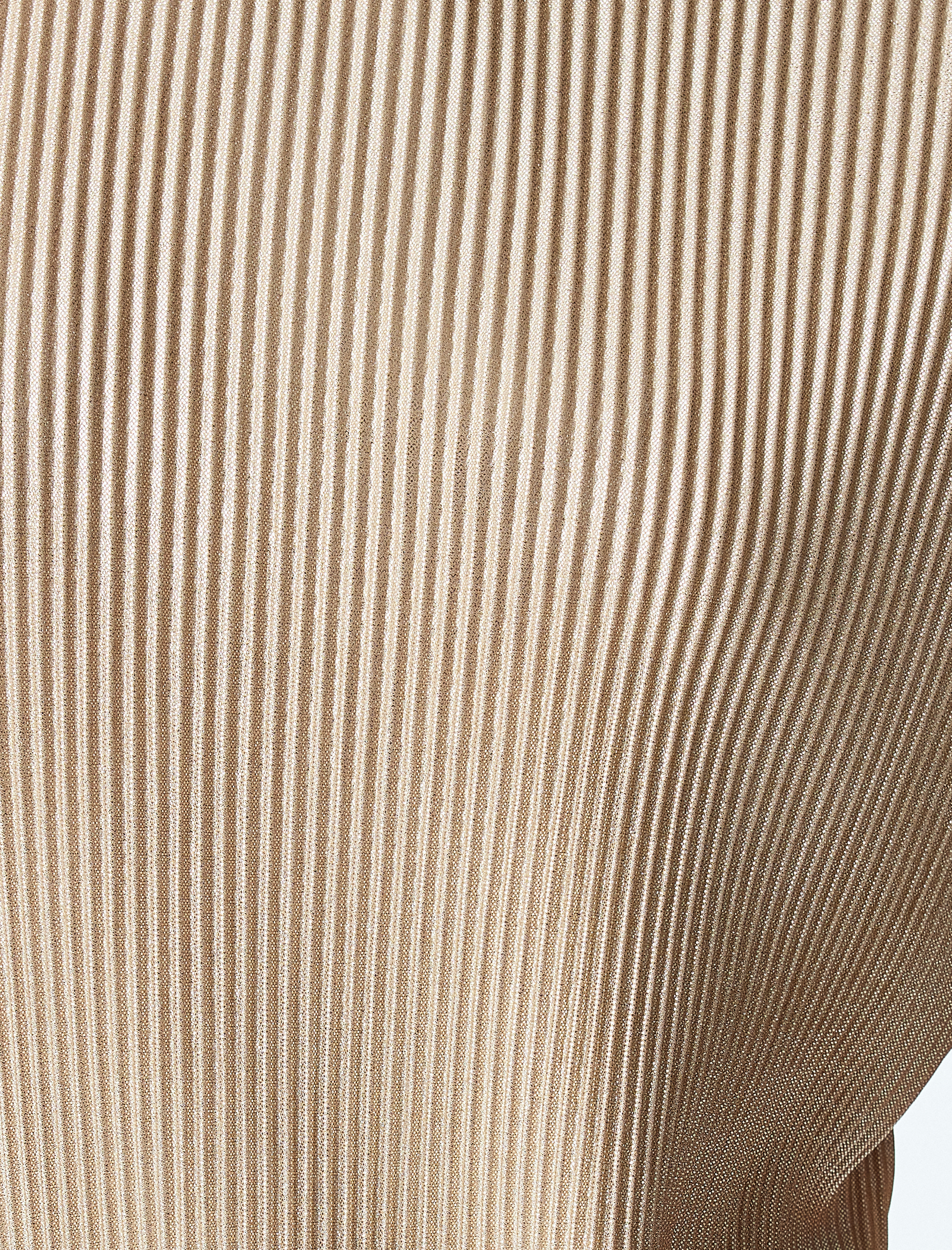 Kemer Detaylı Yuvarlak Yaka Kolsuz Pileli Piliseli Uzun Elbise