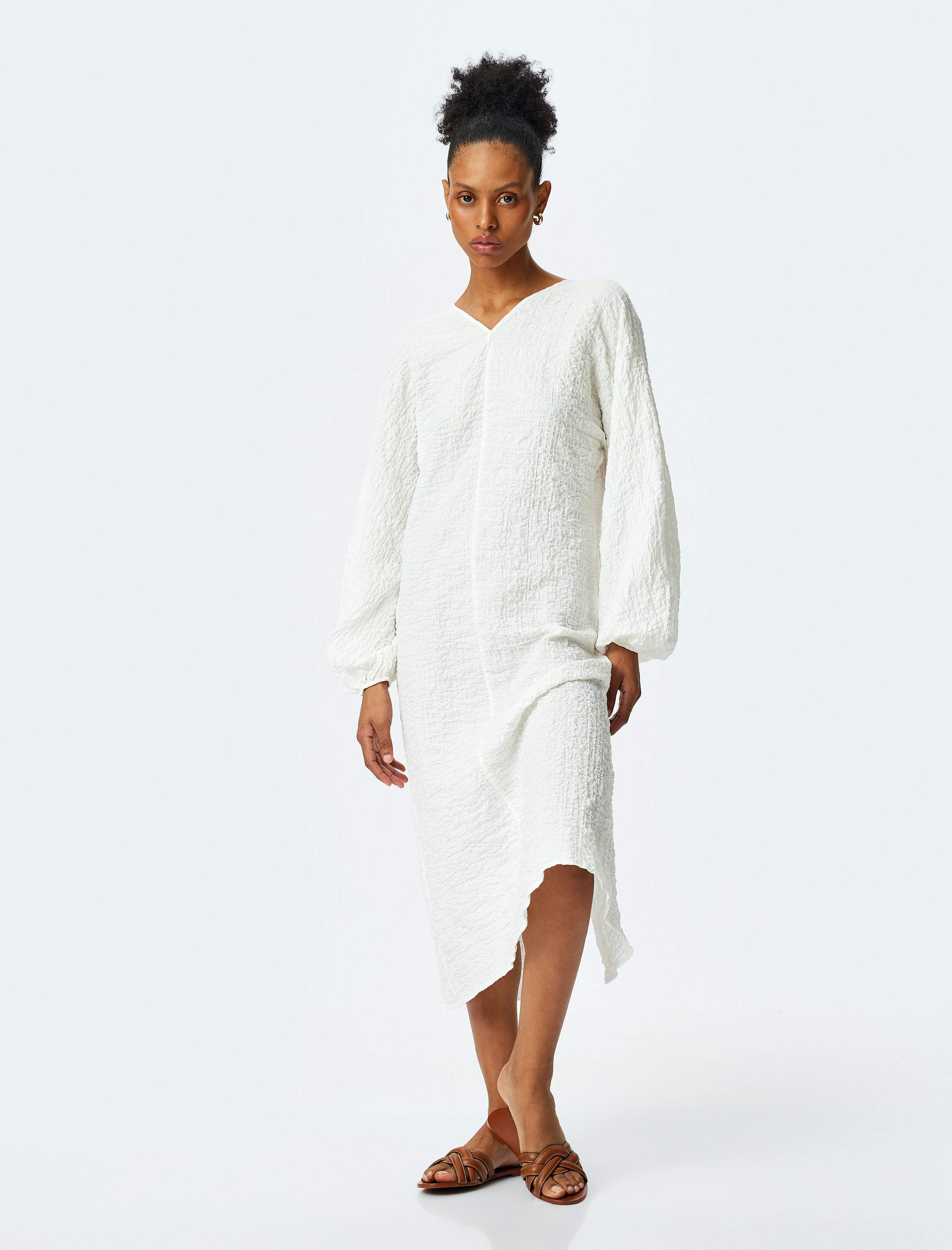 Rahat Kalıp Uzun Balon Kollu V Yaka Dokulu Midi Elbise