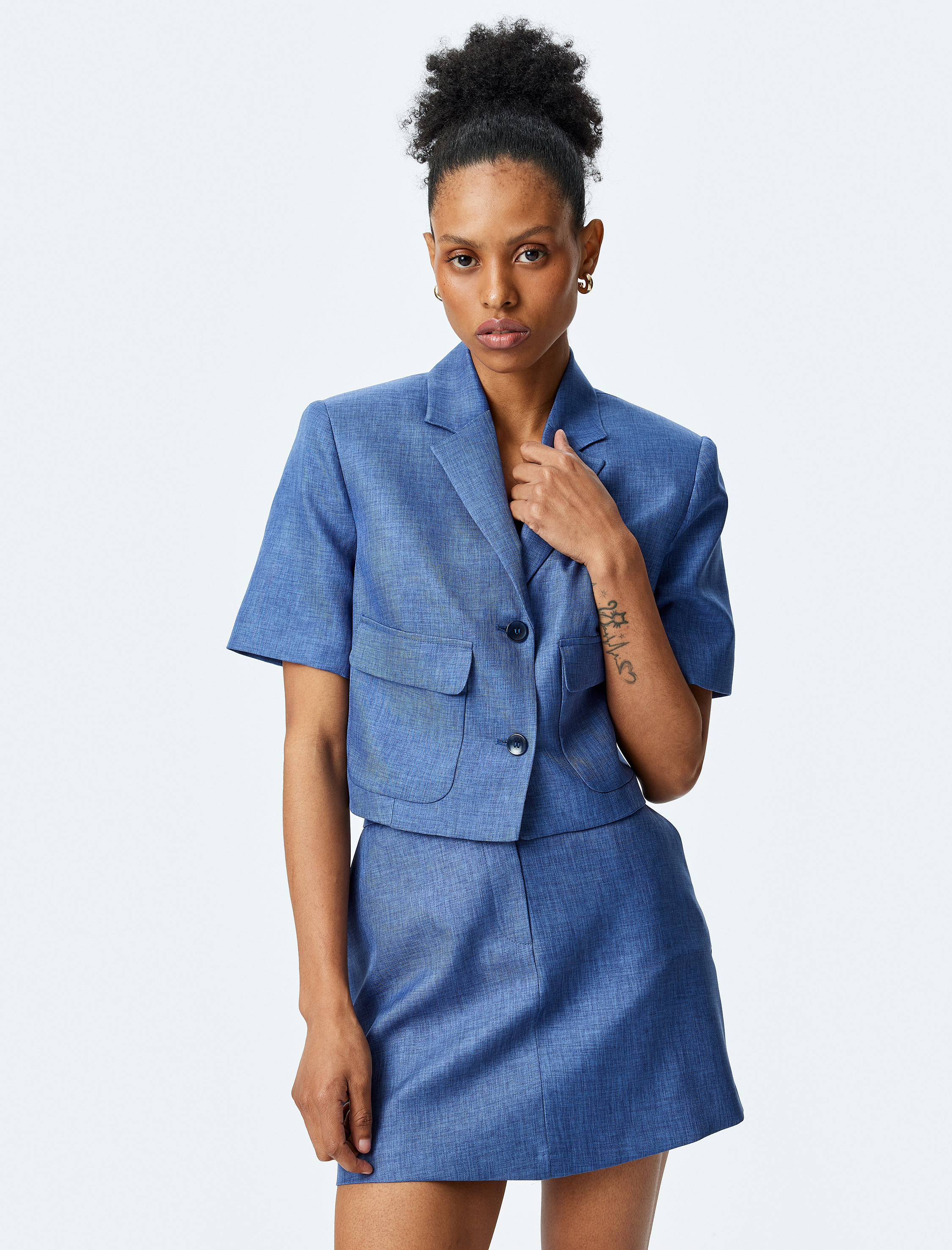   Slim Fit Cepli Düğmeli Kruvaze Kısa Kollu Crop Ceket