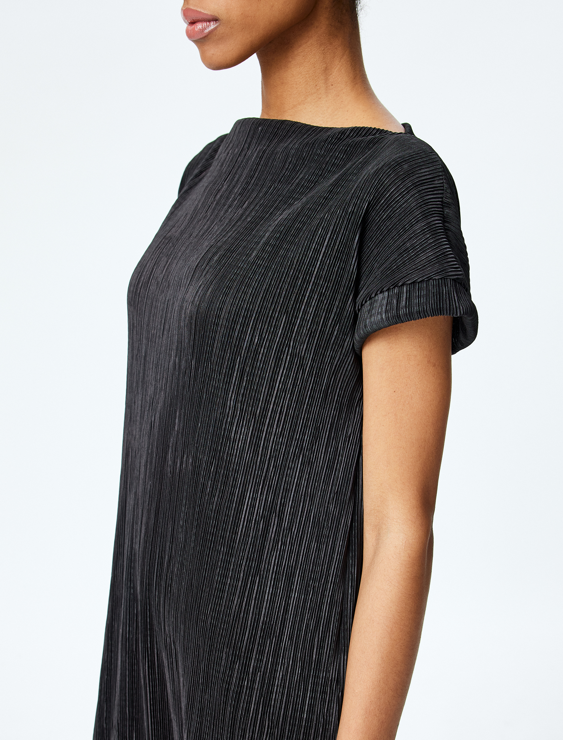   Bisiklet Yaka Kap Kol Pileli Piliseli Uzun Elbise