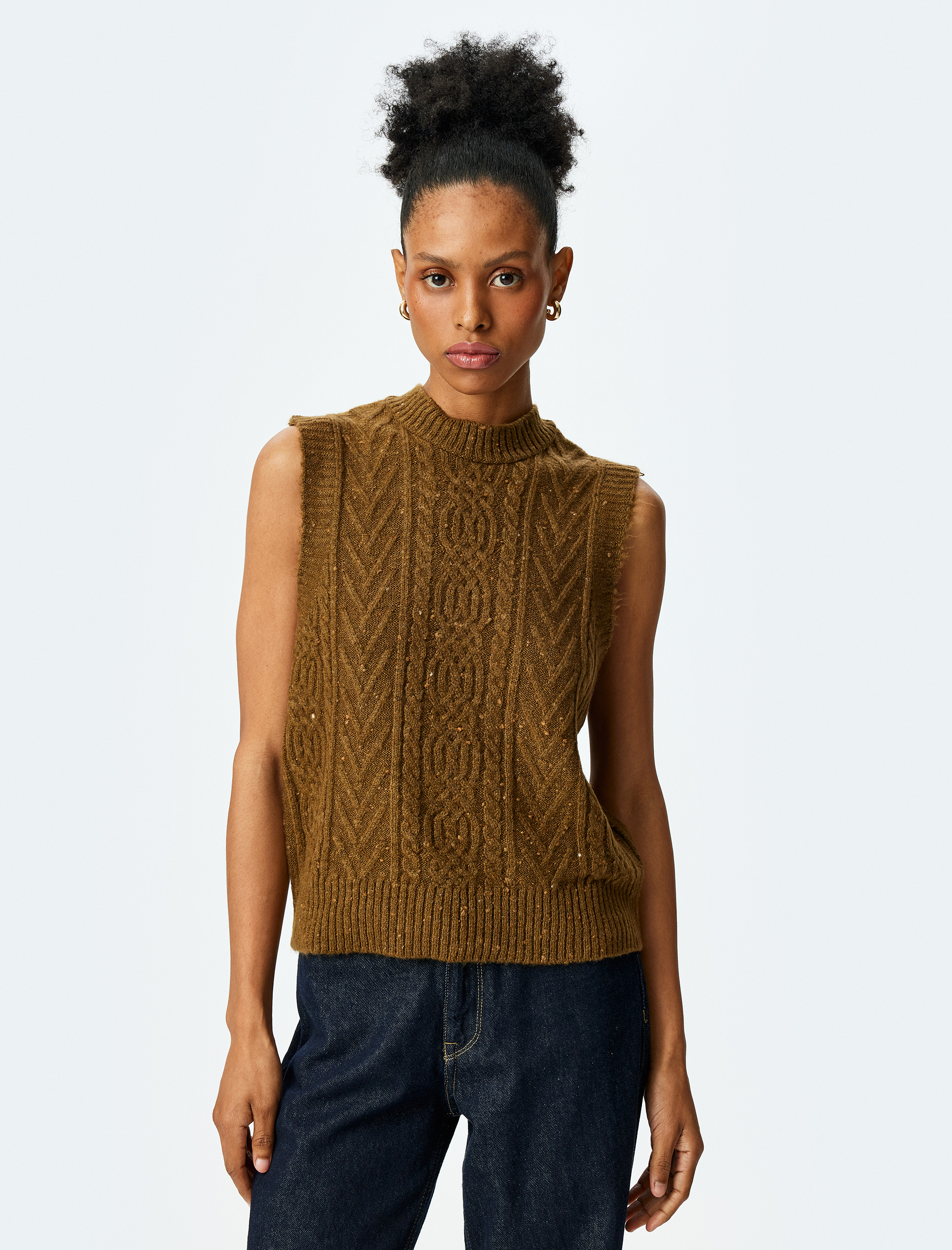   Saç Örgü Desenli Hafif Dik Yaka Süveter