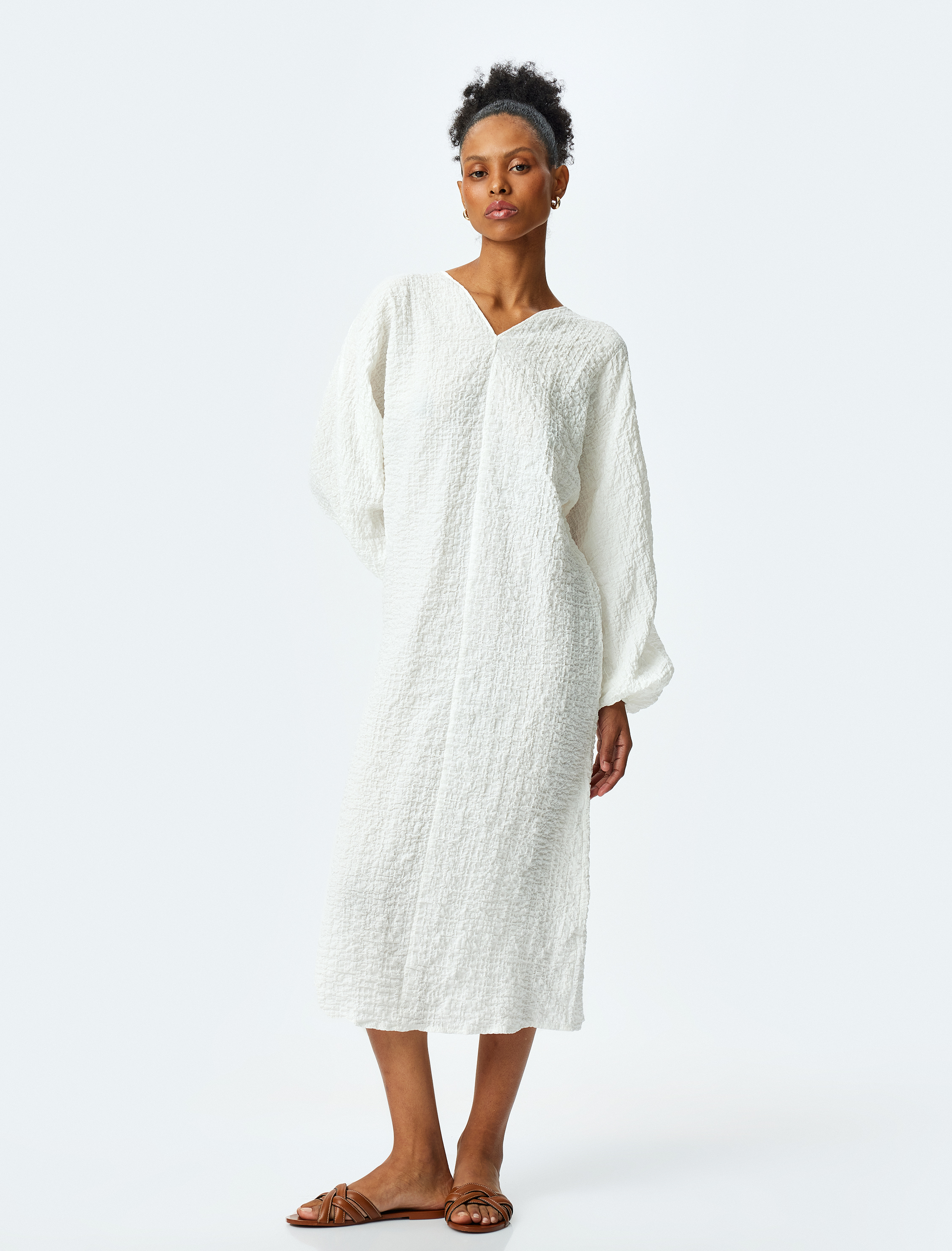 Rahat Kalıp Uzun Balon Kollu V Yaka Dokulu Midi Elbise