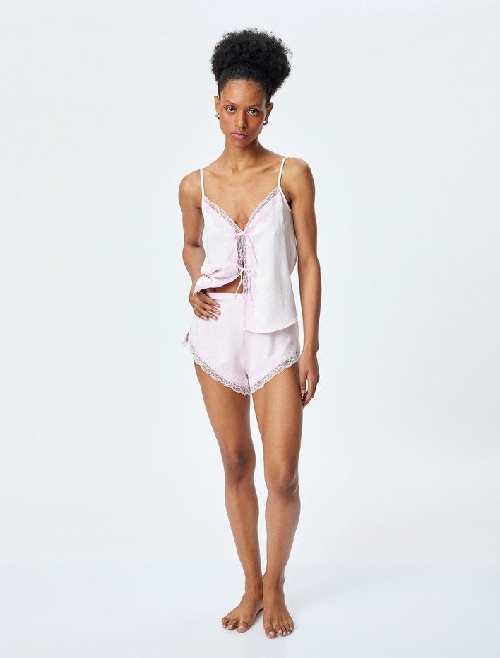  Dantel Detaylı Mini Saten Şort Pijama Altı