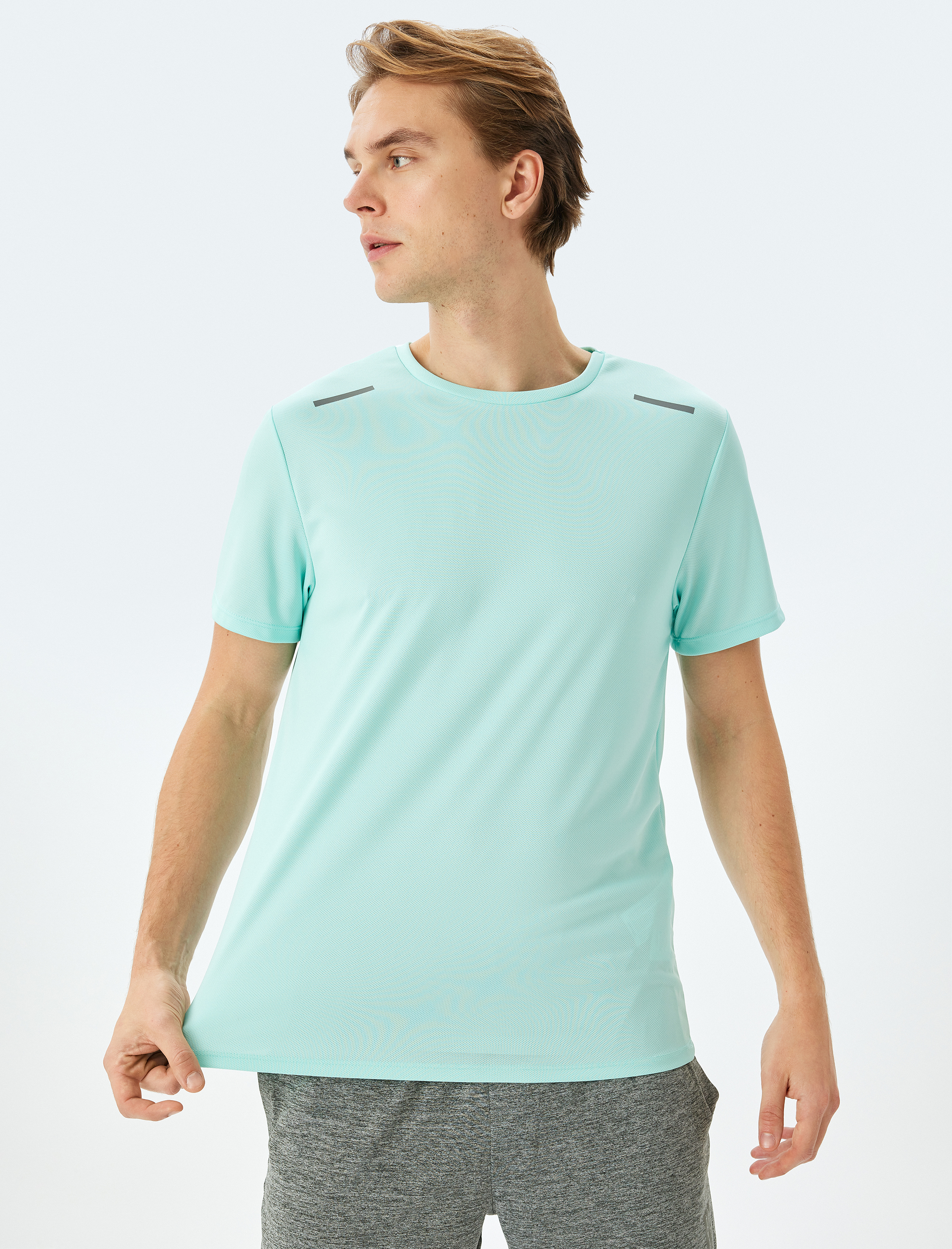 Bisiklet Yaka Baskı Detaylı Kısa Kollu Basic Spor Tişört