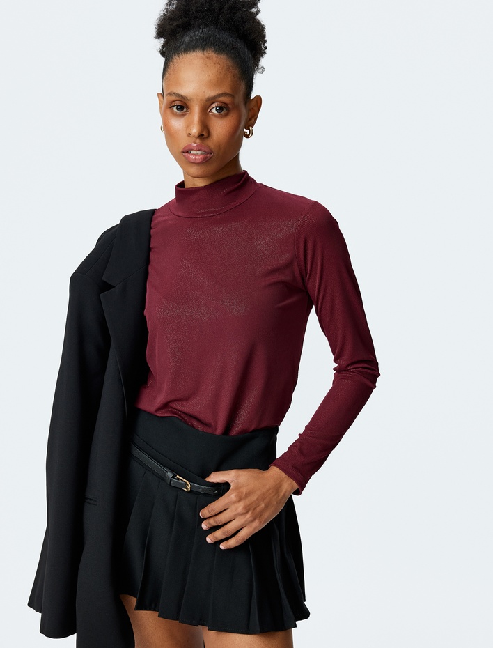  Dik Yaka Uzun Kollu Parlak Tişört