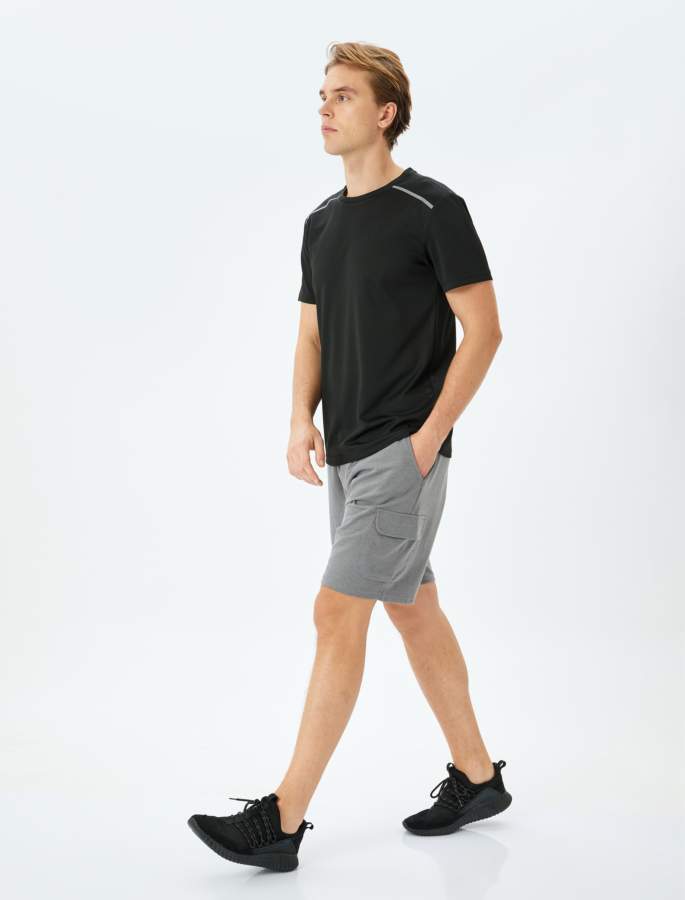 Kargo Cepli Pamuk Karışımlı Straight Fit Beli Bağcıklı Spor Şort