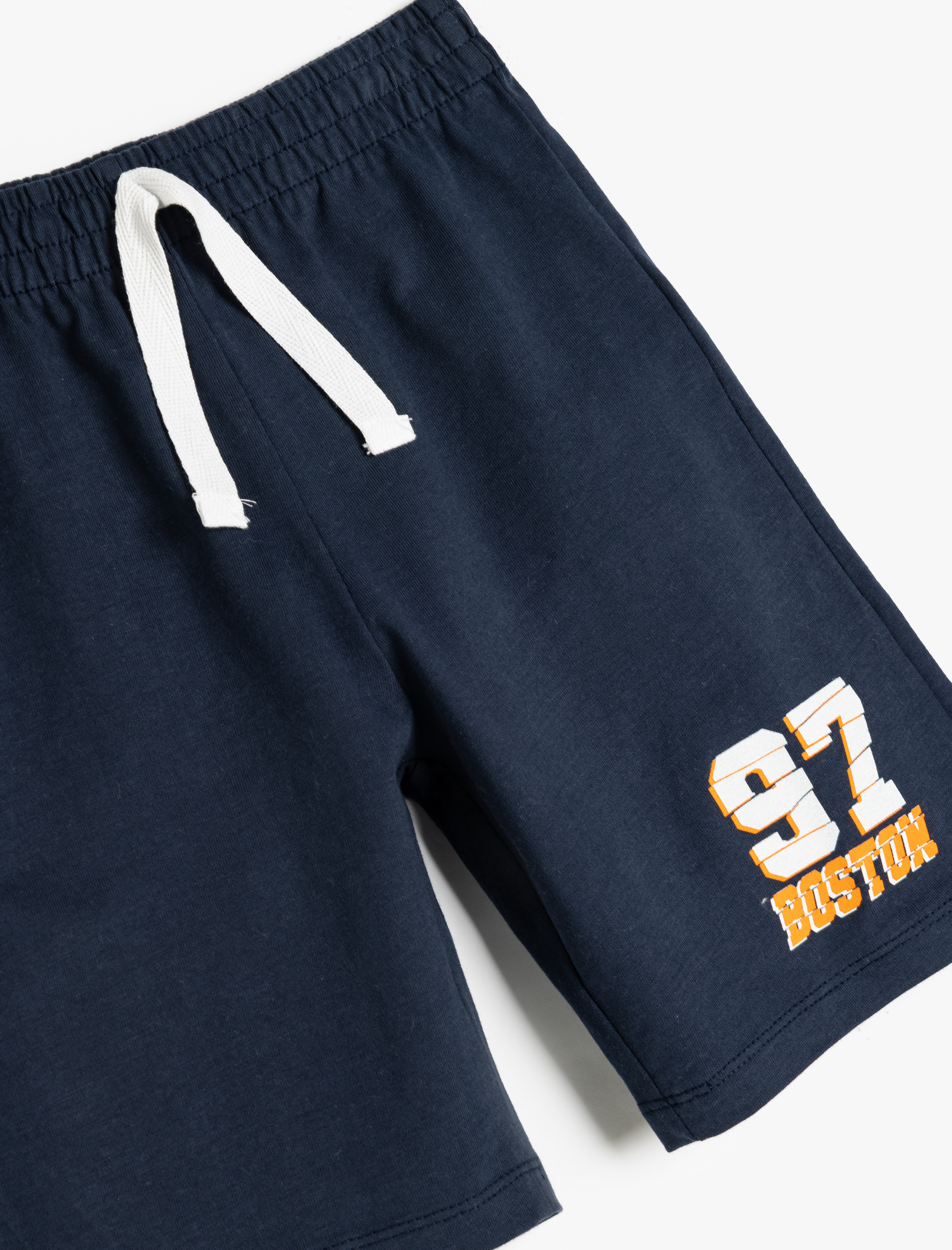  Erkek Çocuk Baskı Detaylı Beli Lastikli Pamuklu Şort