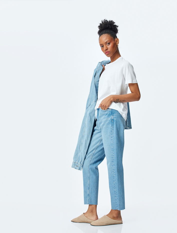  Yüksek Bel Rahat Kalıp Düğmeli Pamuklu Kot Pantolon -  Mom Jean