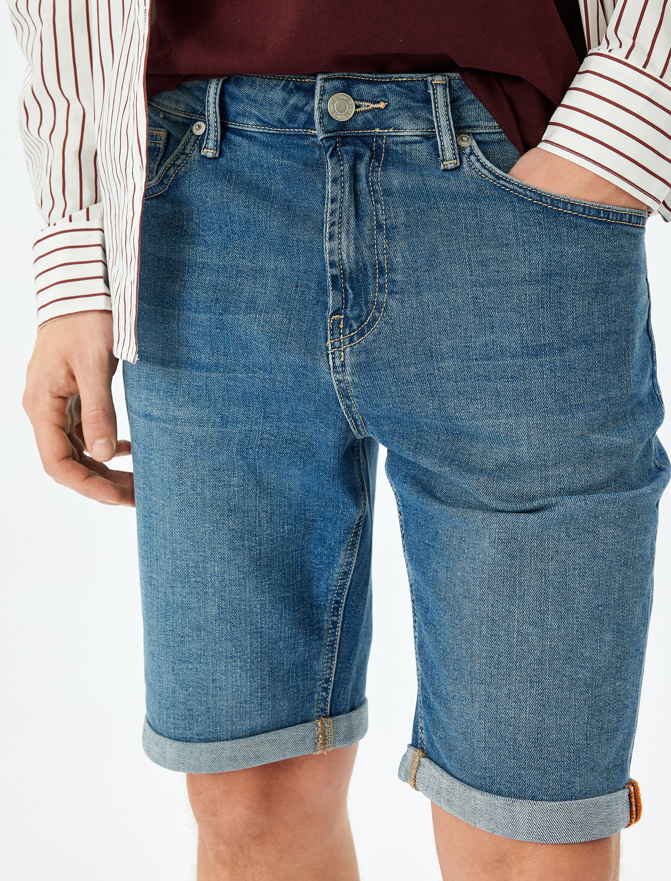   Katlamalı Paça Bermuda Slim Fit Jean Şort