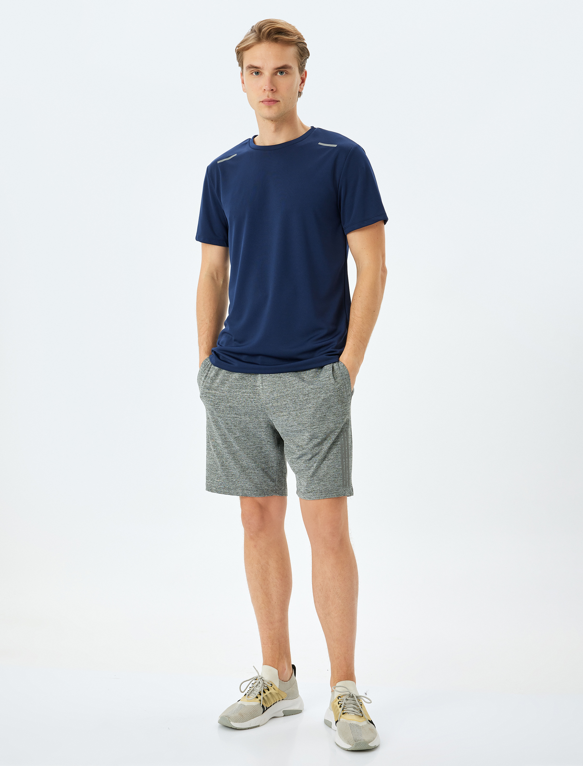 Bisiklet Yaka Baskı Detaylı Kısa Kollu Basic Spor Tişört