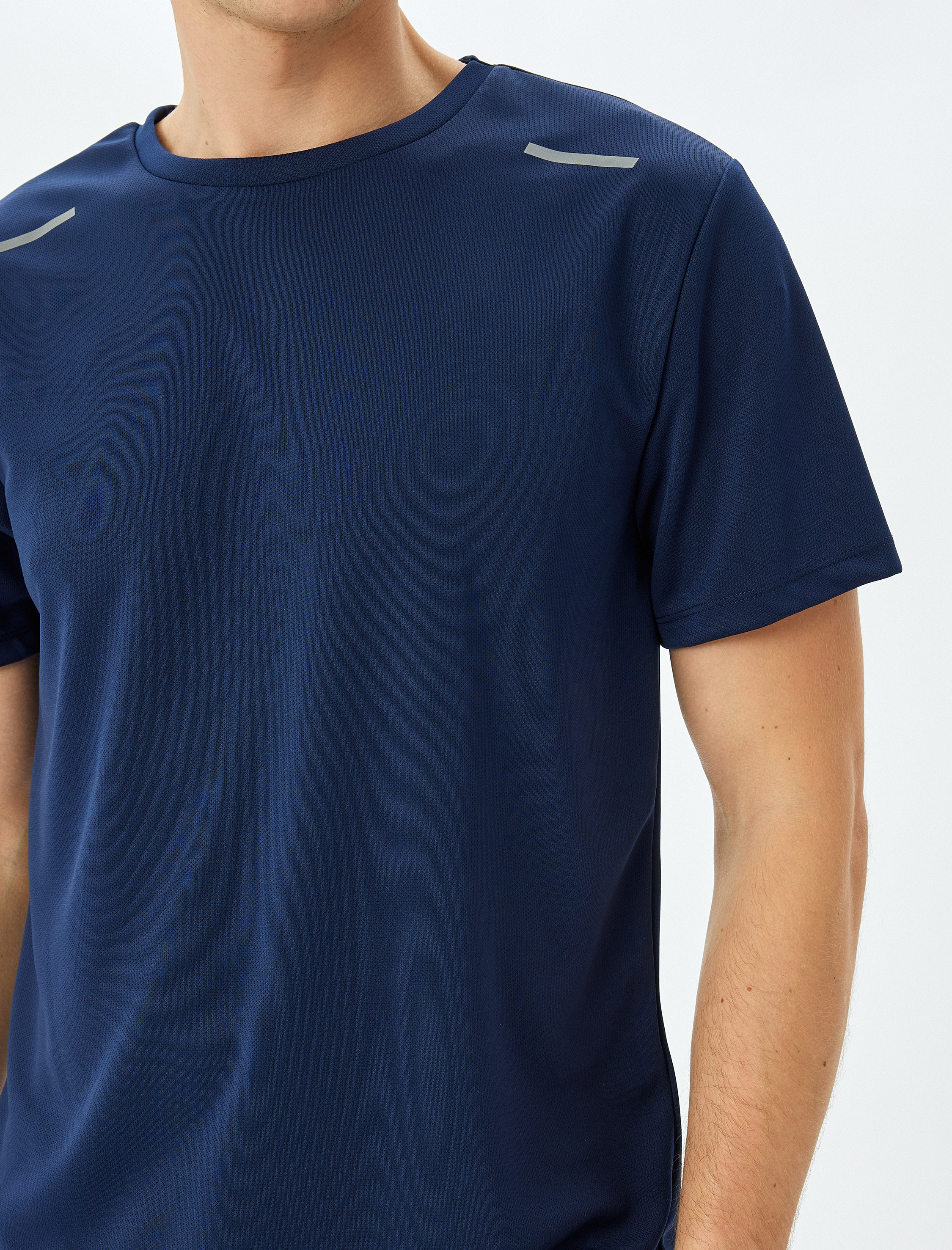 Bisiklet Yaka Baskı Detaylı Kısa Kollu Basic Spor Tişört