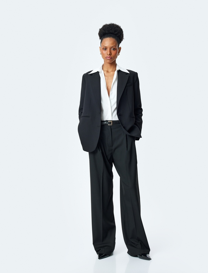  Kemerli Cepli Geniş Paça Kumaş Pantolon