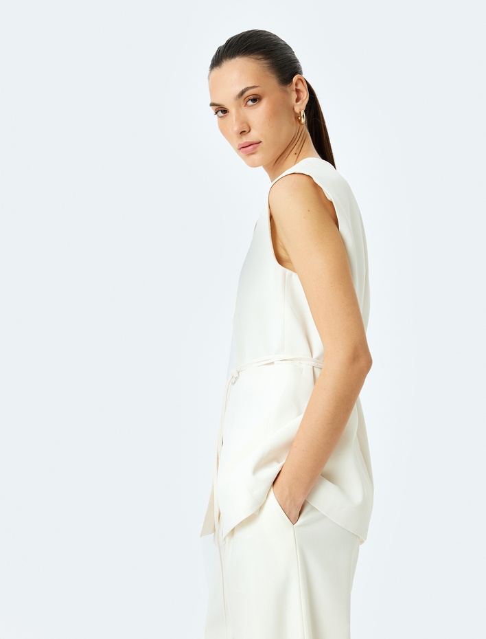  Kruvaze Kemerli Metal Aksesuarlı Uzun Kolsuz Yelek