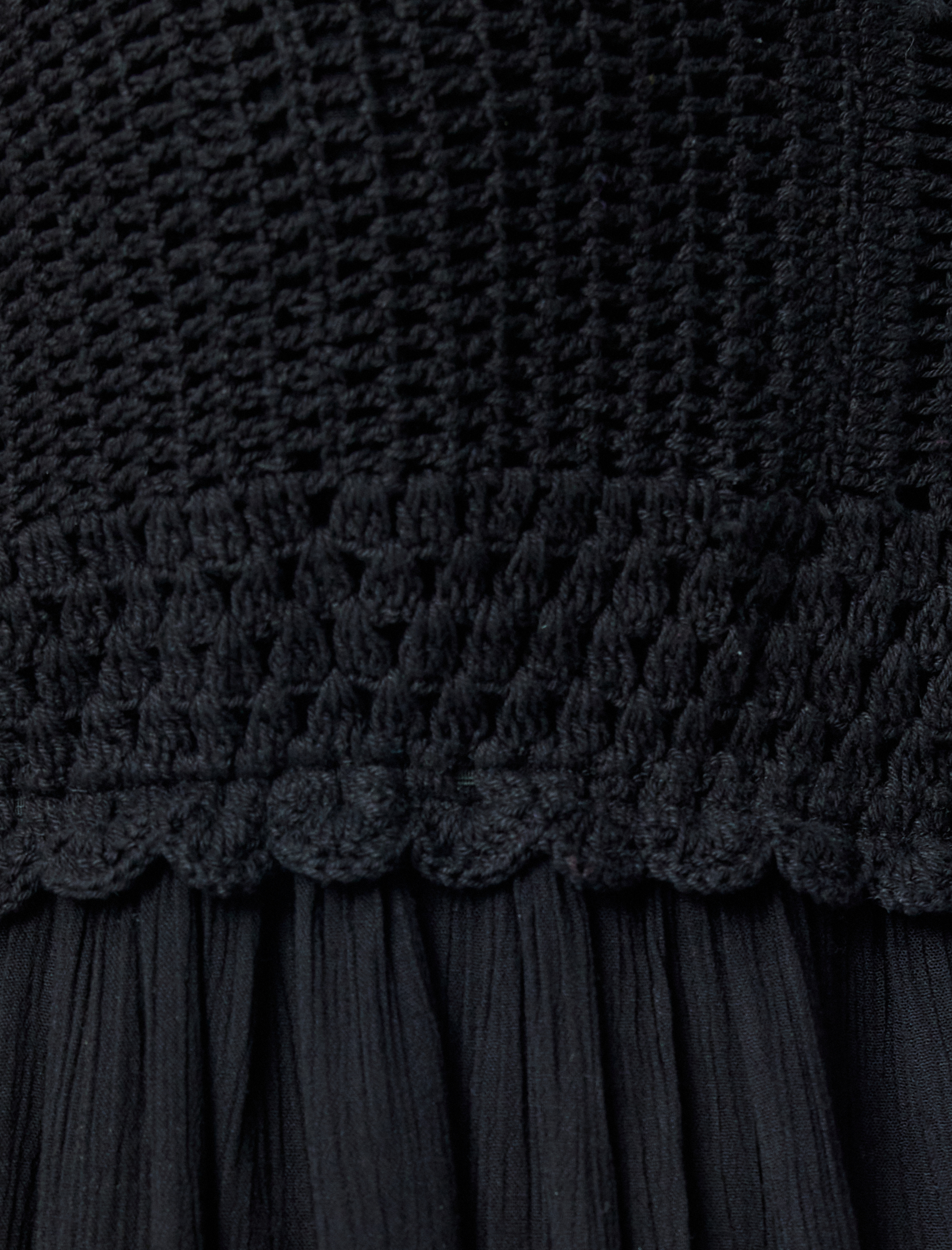   Viskon Kumaş Fırfırlı Kroşe Detaylı İnce Askılı Uzun Elbise