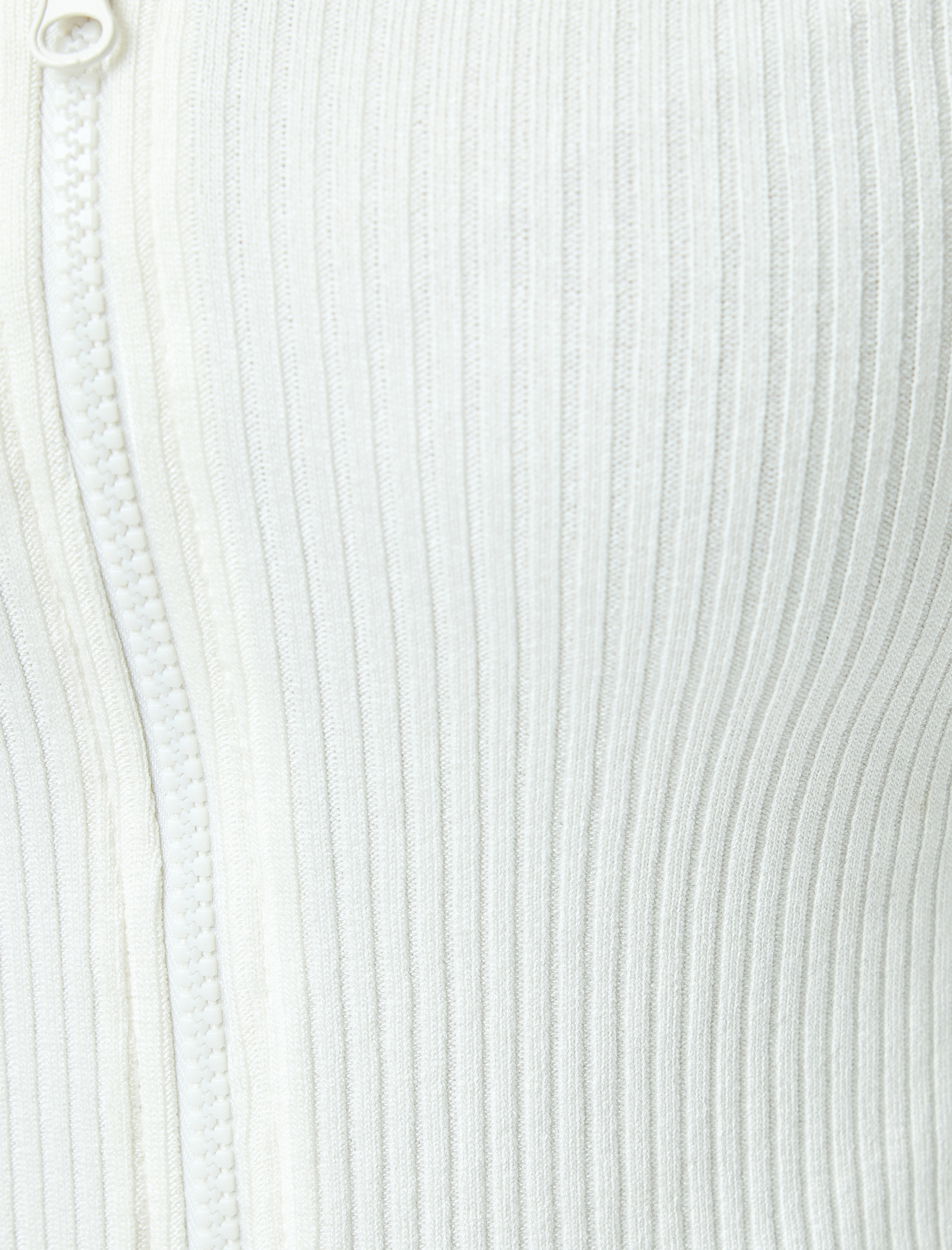   Slim Fit Uzun Kollu Fermuarlı Crop Triko Hırka