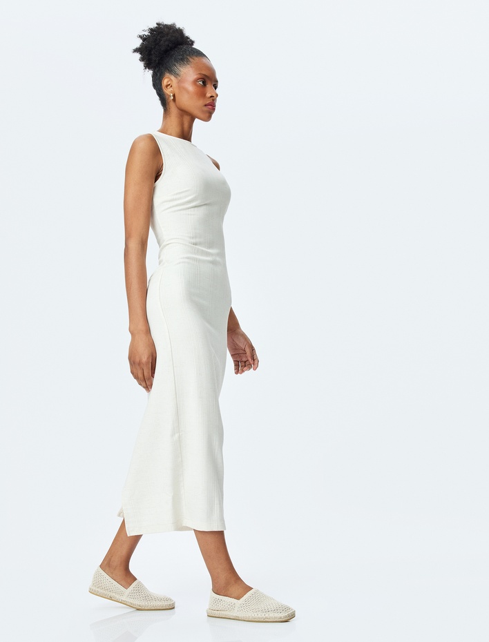  Yuvarlak Yaka Slim Fit Kolsuz Uzun Kalem Elbise