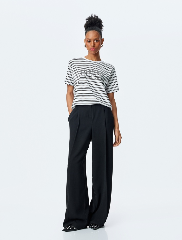  Pamuklu Bisiklet Yaka Kısa Kollu Baskılı Taşlı Çizgili Tişört