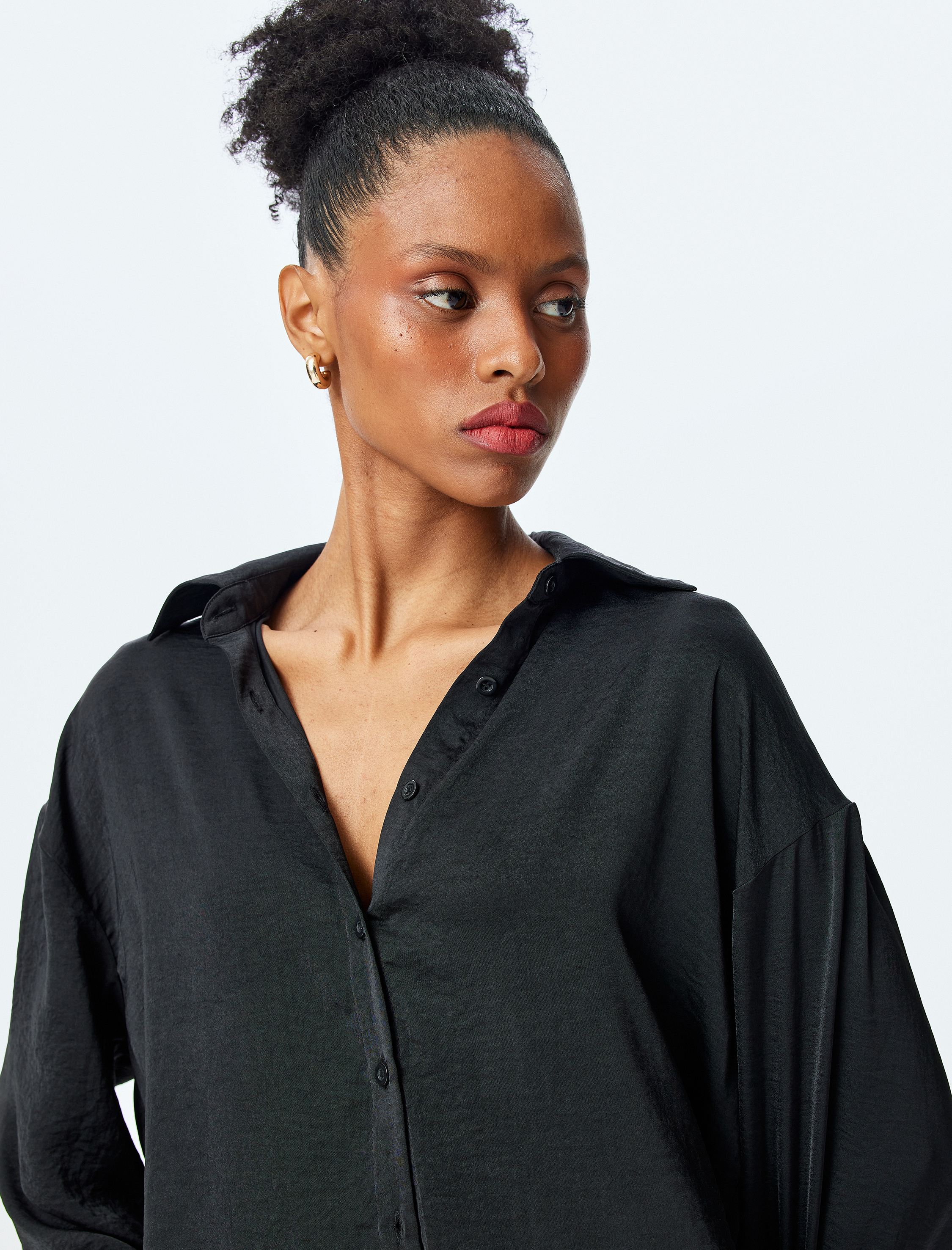   Klasik Yaka Uzun Kollu Oversize Gömlek