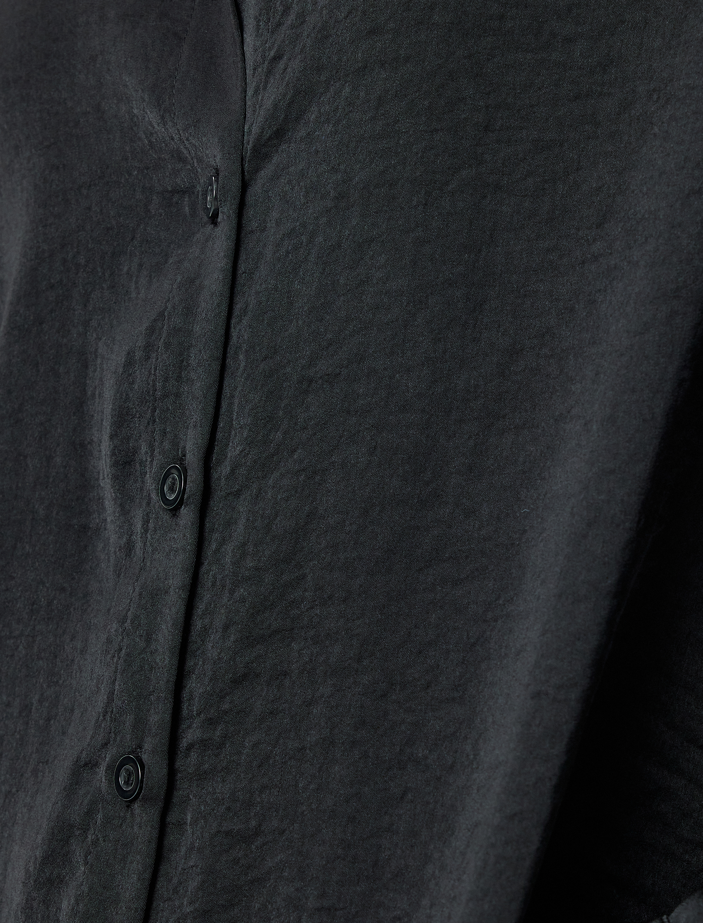   Klasik Yaka Uzun Kollu Oversize Gömlek