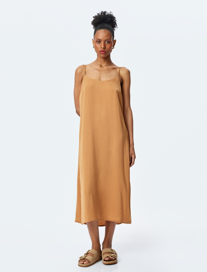  Düz Kesim İnce Askılı Uzun Elbise