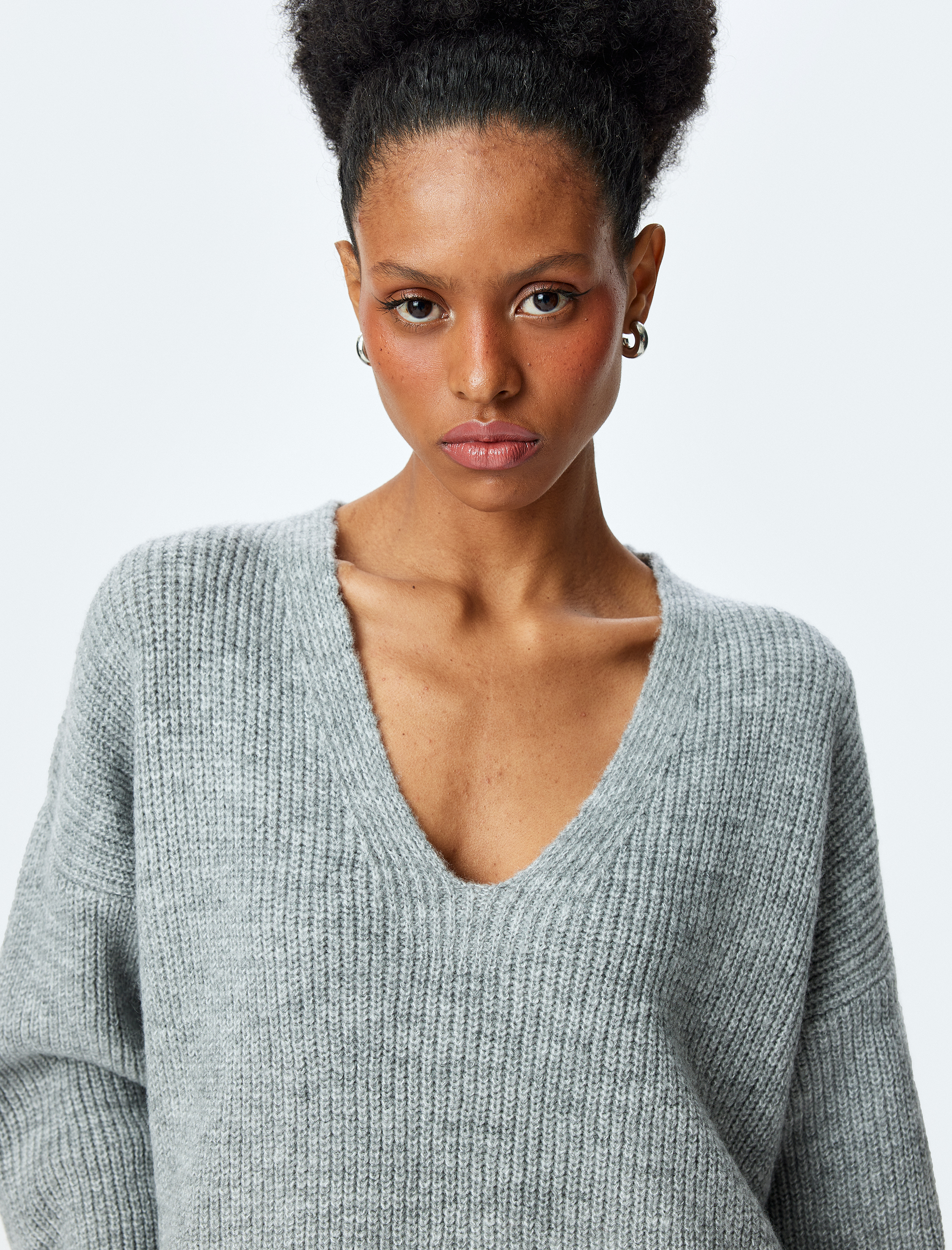 V Yaka Uzun Kollu Oversize Kazak