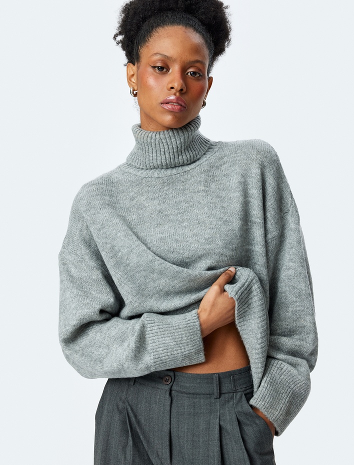  Uzun Kollu Balıkçı Yaka Oversize Örgü Kazak