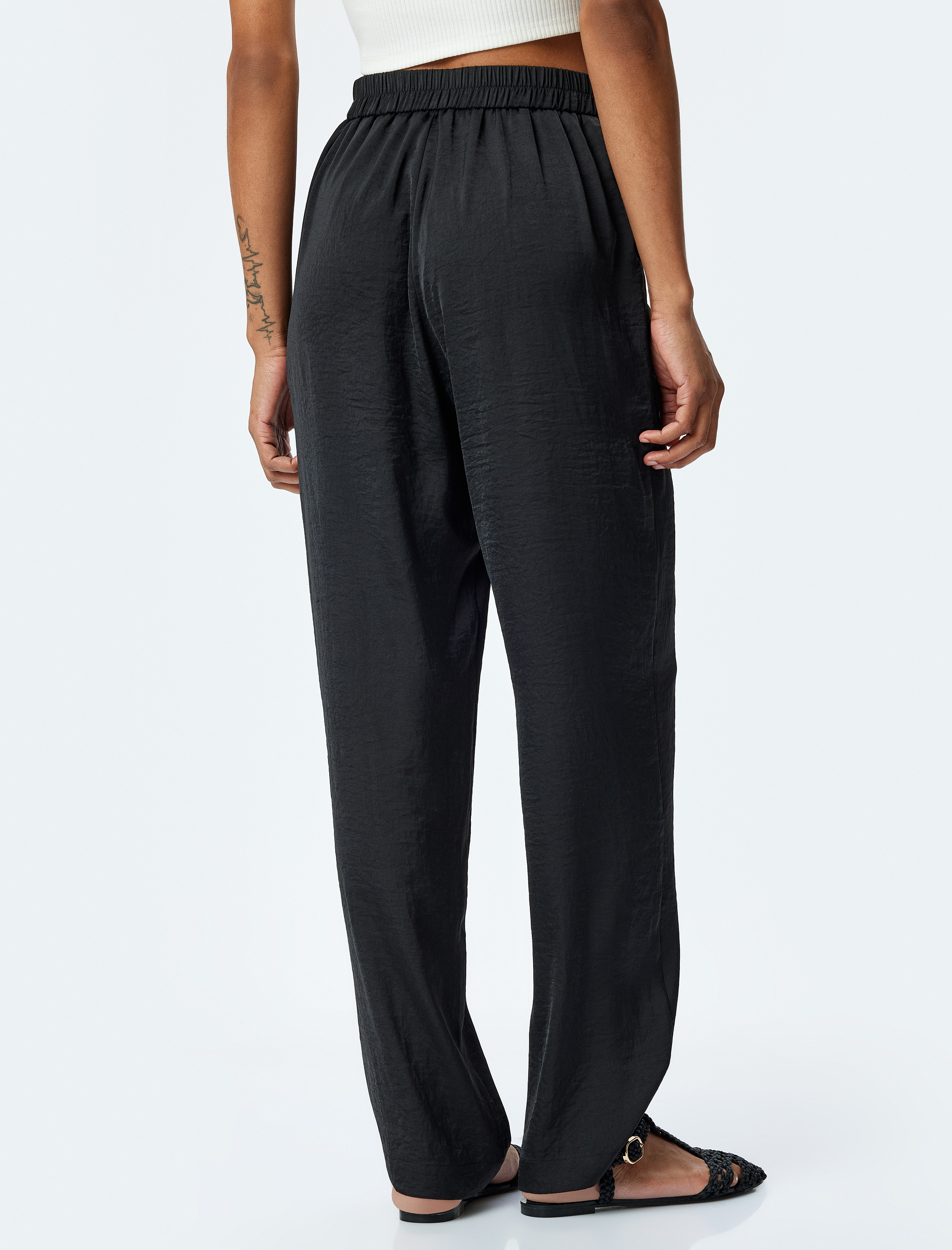   Pile Detaylı Cepli Bol Paça Aerobin Saten Pantolon