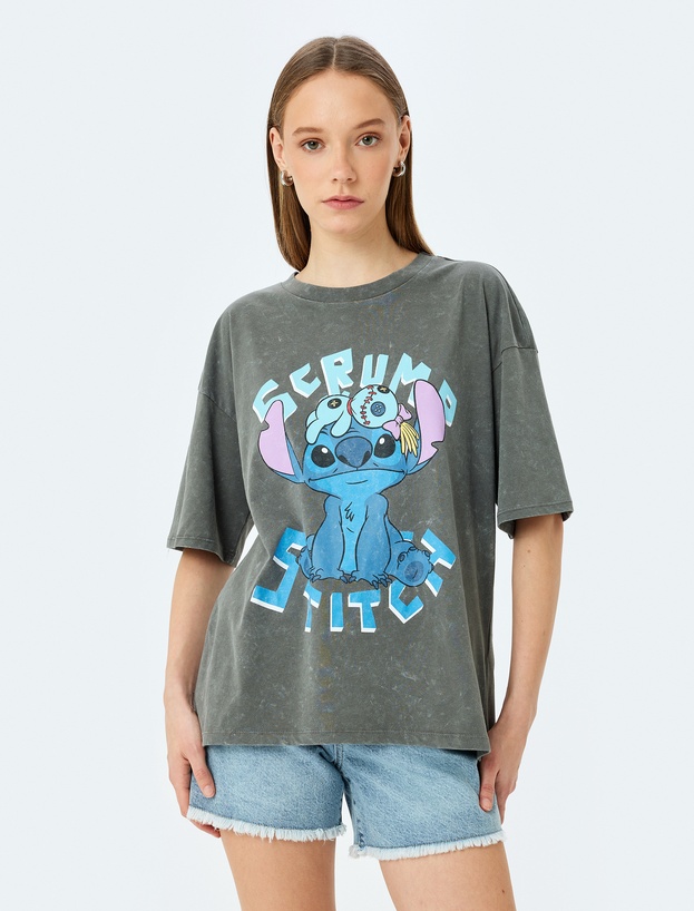 Stitch Lisanslı Baskılı Kısa Kollu Bisiklet Yaka Oversize Tişört_2