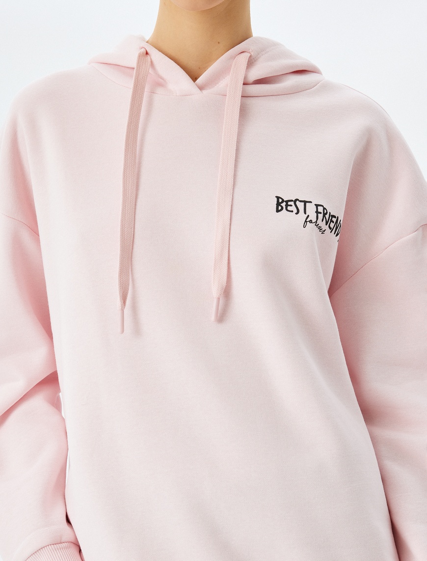   Şardonlu Arkası Baskılı Kedi Temalı Kapüşonlu Sweatshirt