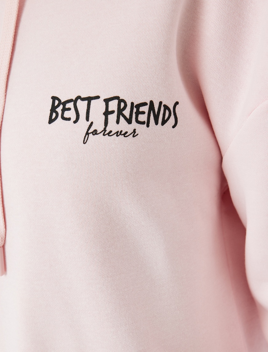   Şardonlu Arkası Baskılı Kedi Temalı Kapüşonlu Sweatshirt