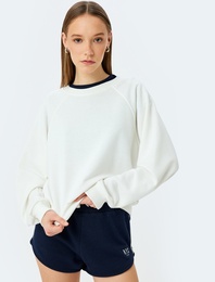 Bisiklet Yaka Uzun Kollu Basic Oversize Sweatshirt