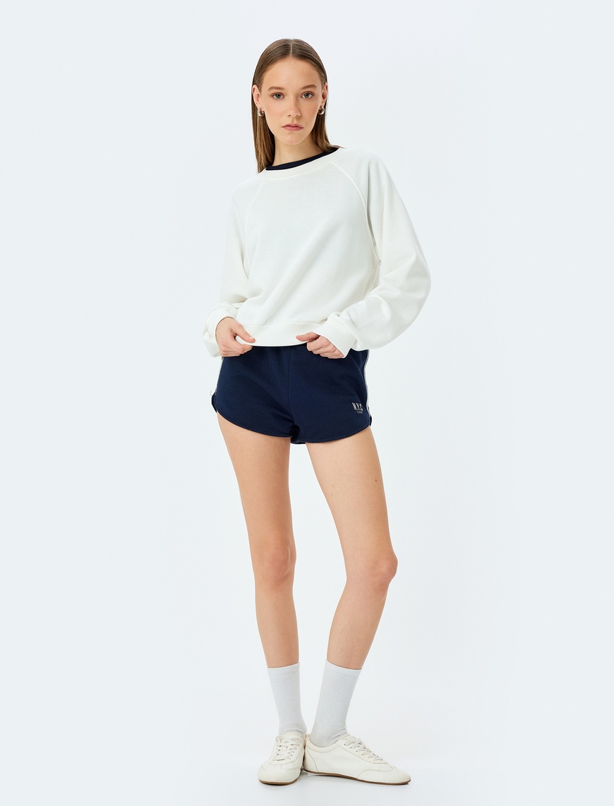   Bisiklet Yaka Uzun Kollu Basic Oversize Sweatshirt