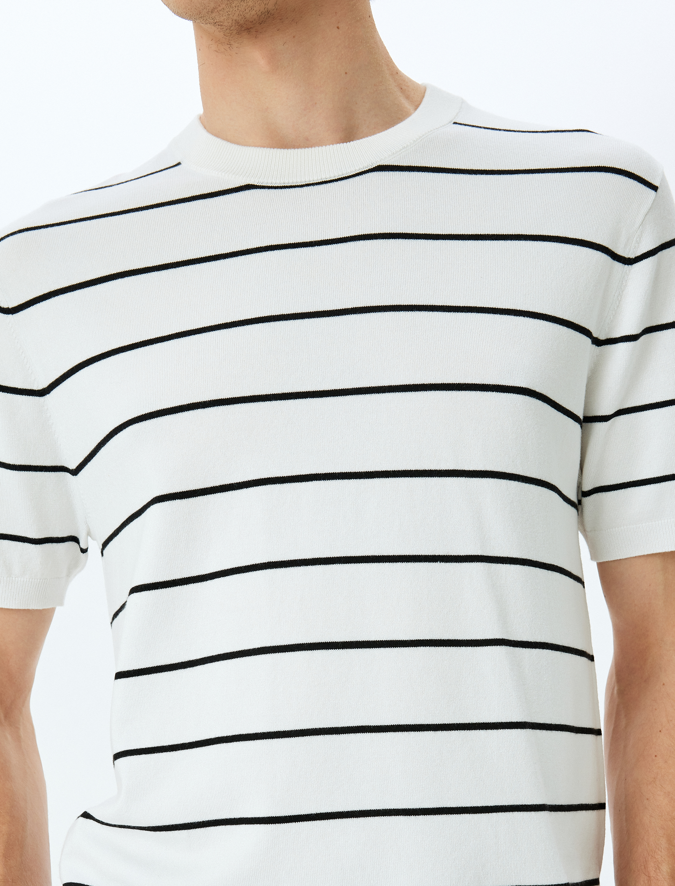   Çizgili Bisiklet Yaka Viskon Kısa Kollu Triko Tişört