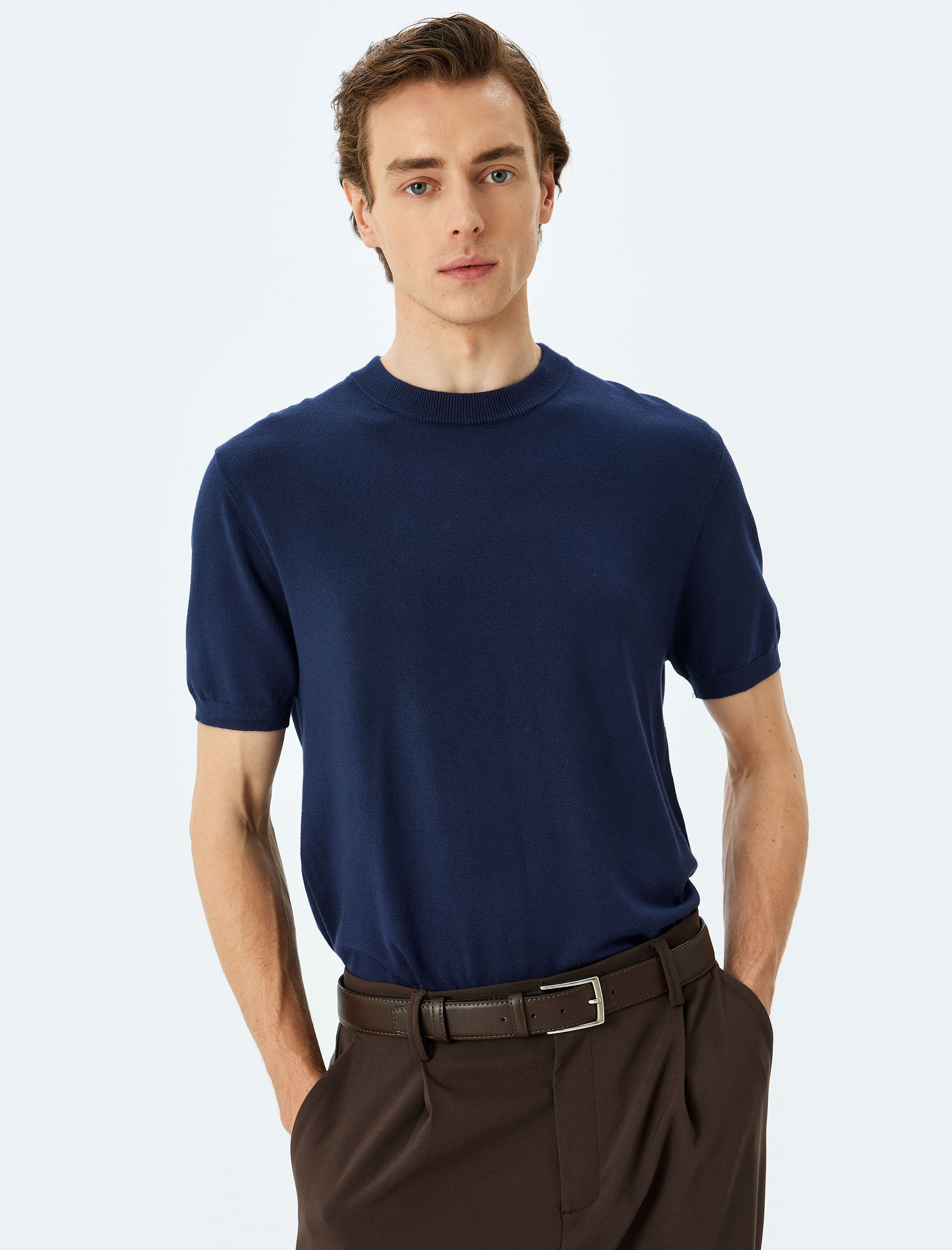 Regular Fit Bisiklet Yaka Viskon Basic Kısa Kollu Triko Tişört