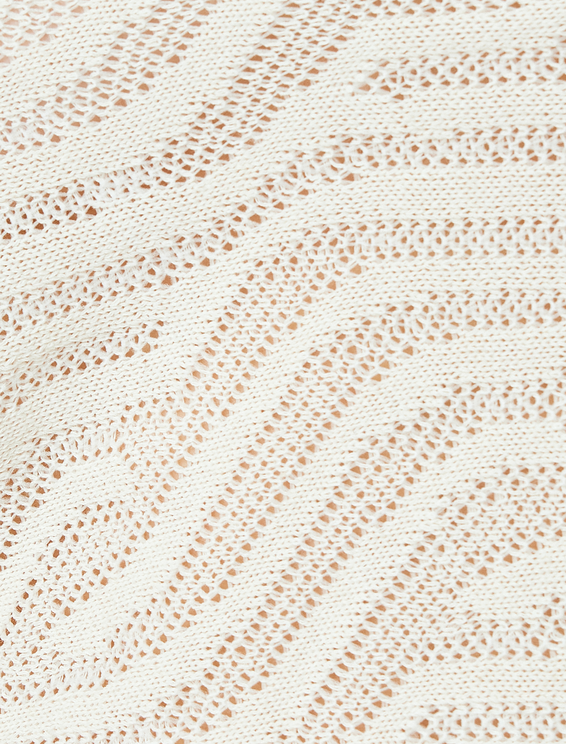   Omzu Açık Madonna Yaka Uzun Kollu Slim Fit Tişört