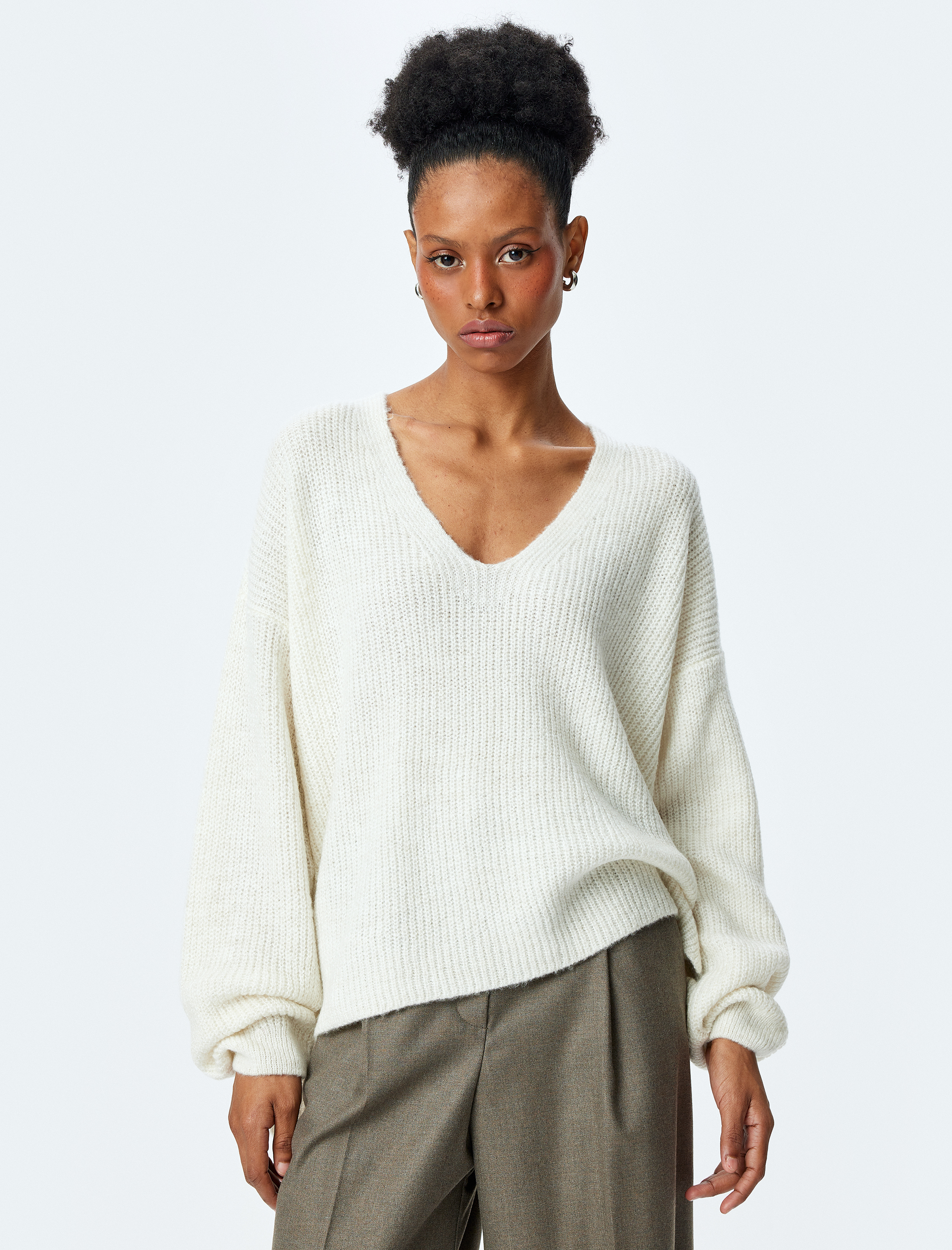 V Yaka Uzun Kollu Oversize Kazak