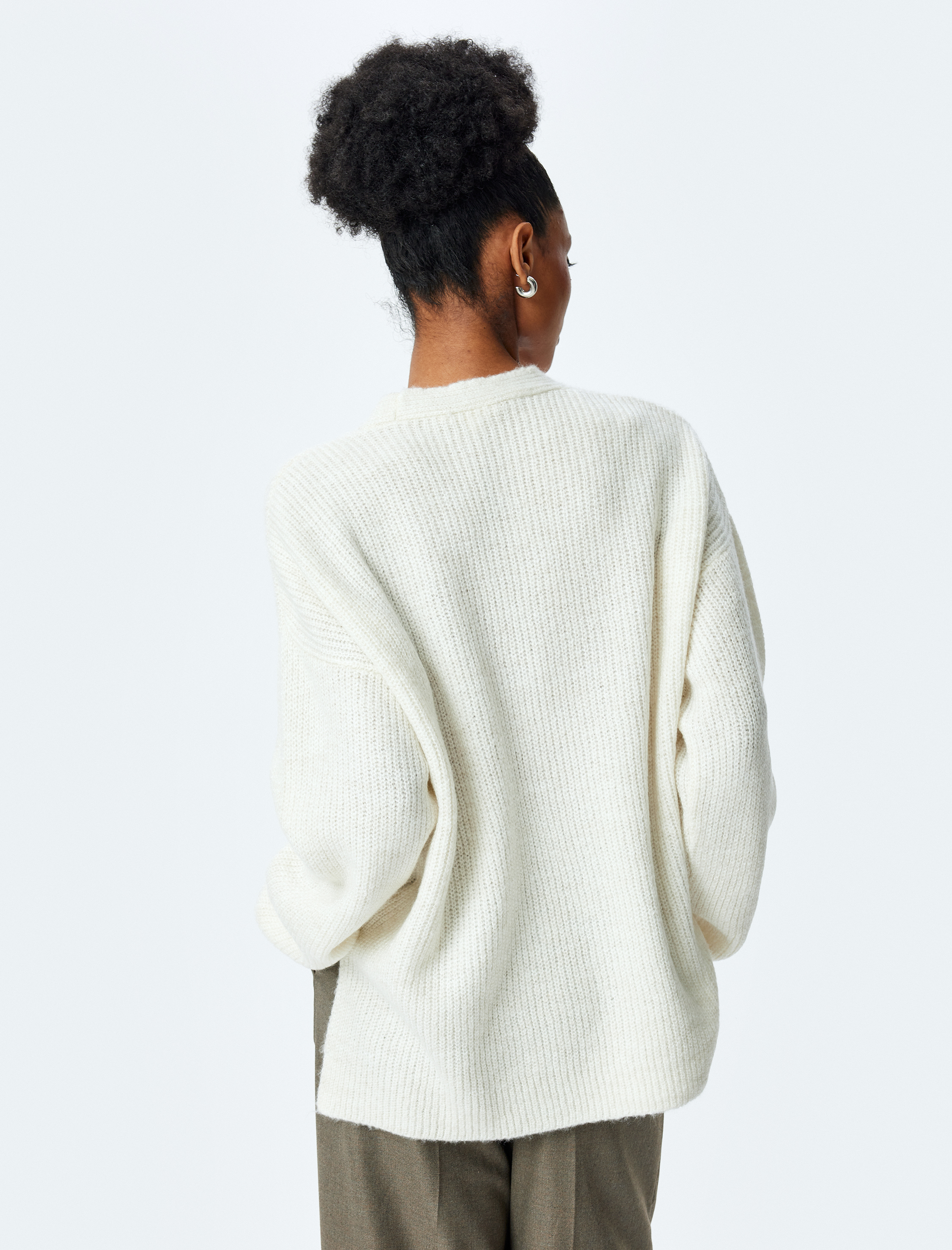 V Yaka Uzun Kollu Oversize Kazak