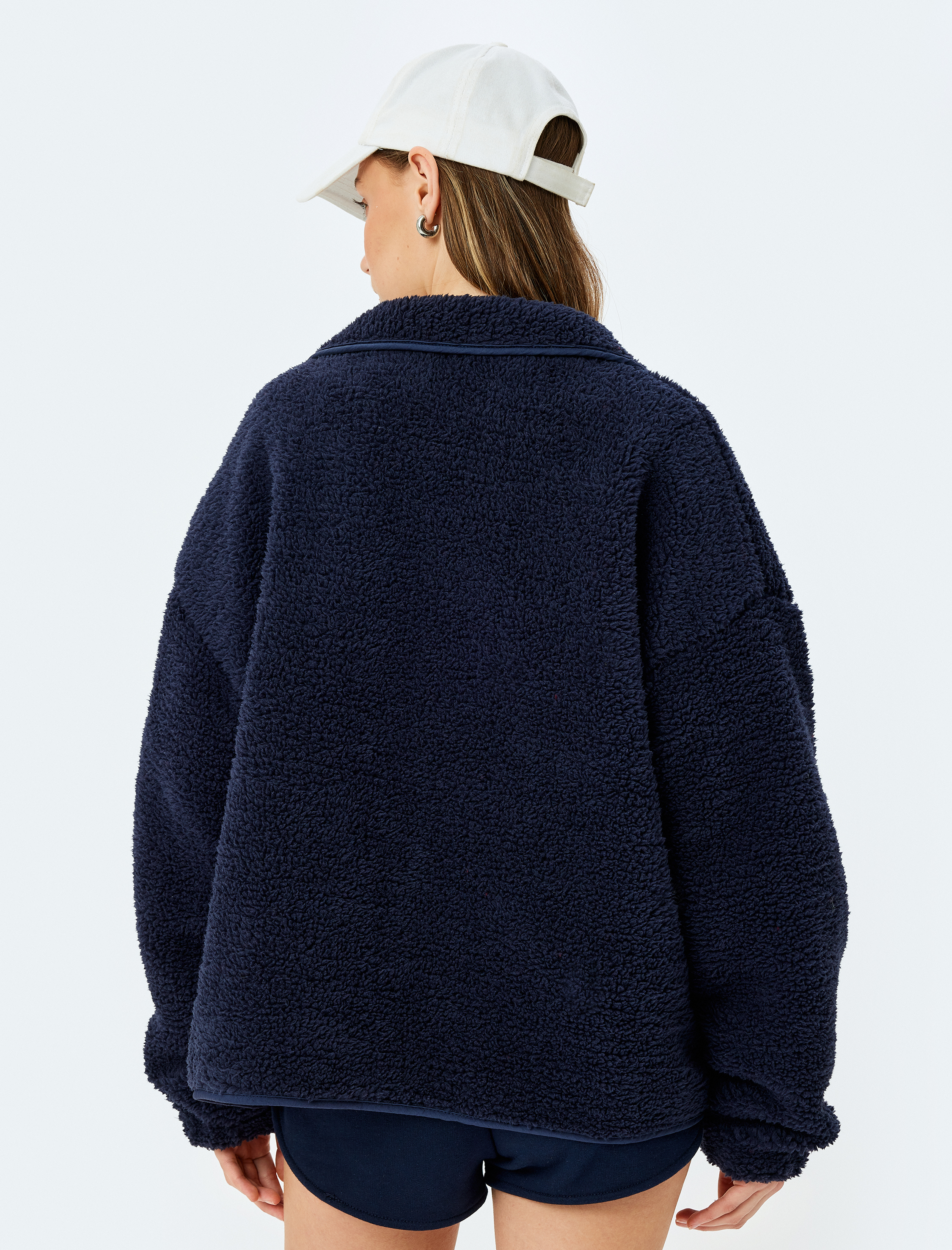   Fermuar Cep Detaylı Çıtçıt Düğmeli Peluş Oversize Sweatshirt
