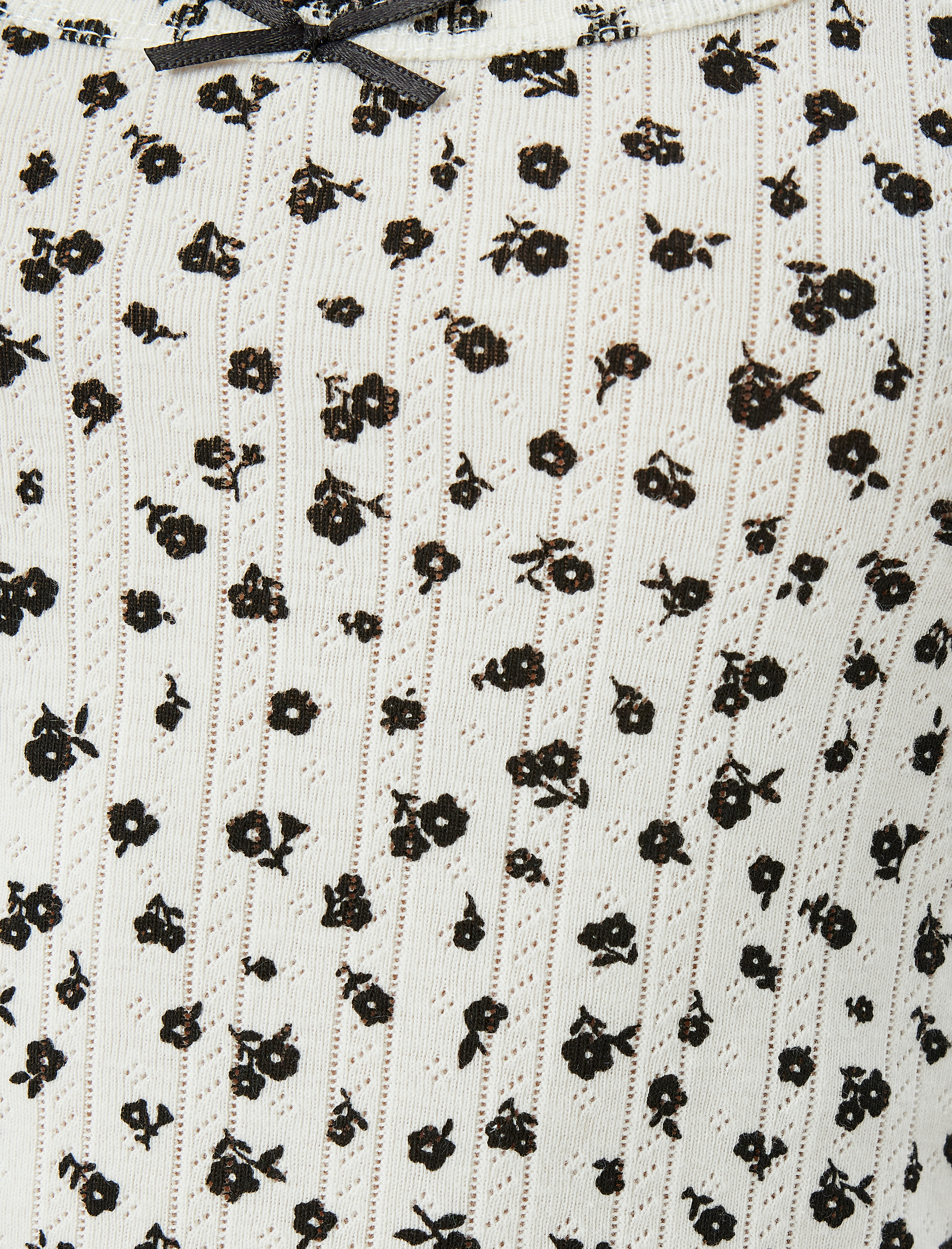   Çiçek Desenli Fiyonklu Askılı Atlet