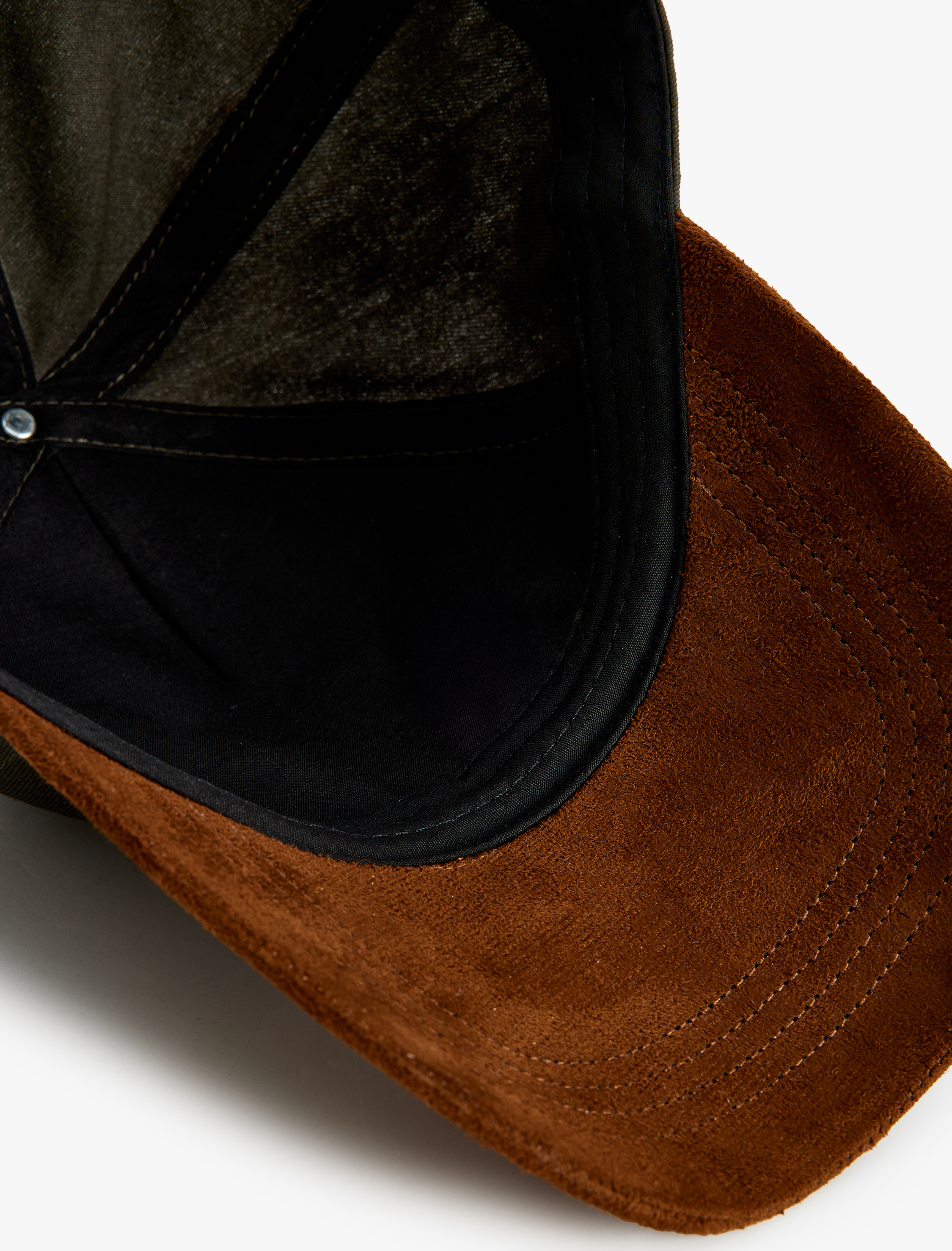  Erkek Pamuklu Slogan Baskılı Etiketli Suni Süet Detaylı Kep Şapka