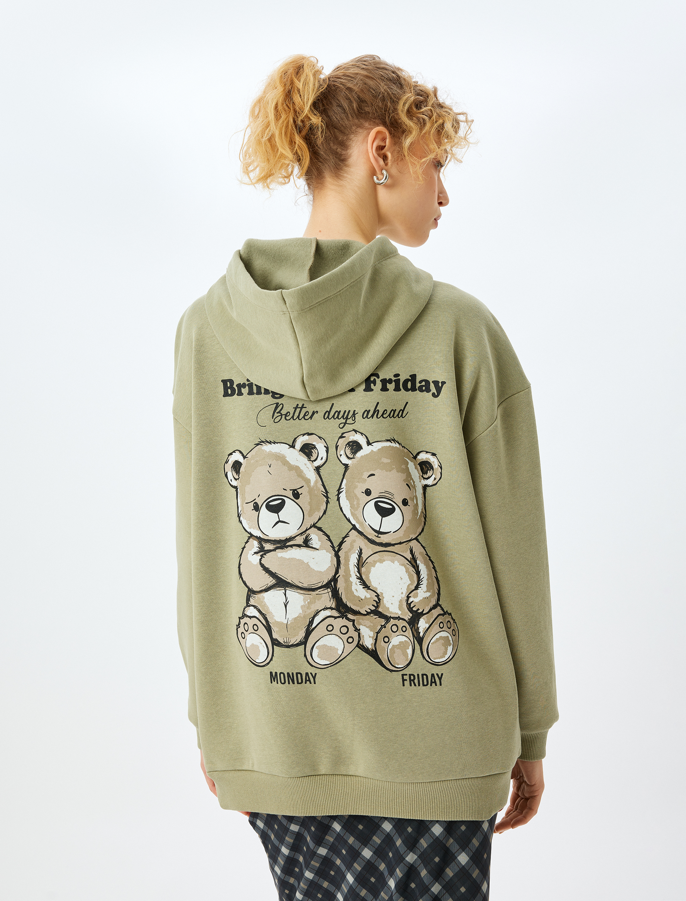   Şardonlu Arkası Ayı Baskılı Kapüşonlu Uzun Kollu Sweatshirt