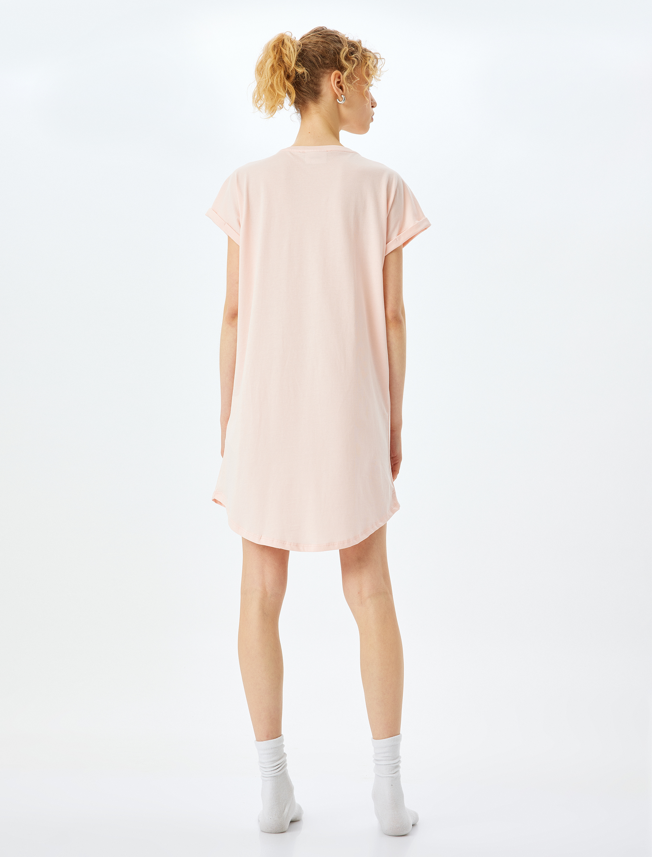   Lisanslı Bugs Bunny Baskılı Kısa Kollu Pamuklu Gecelik