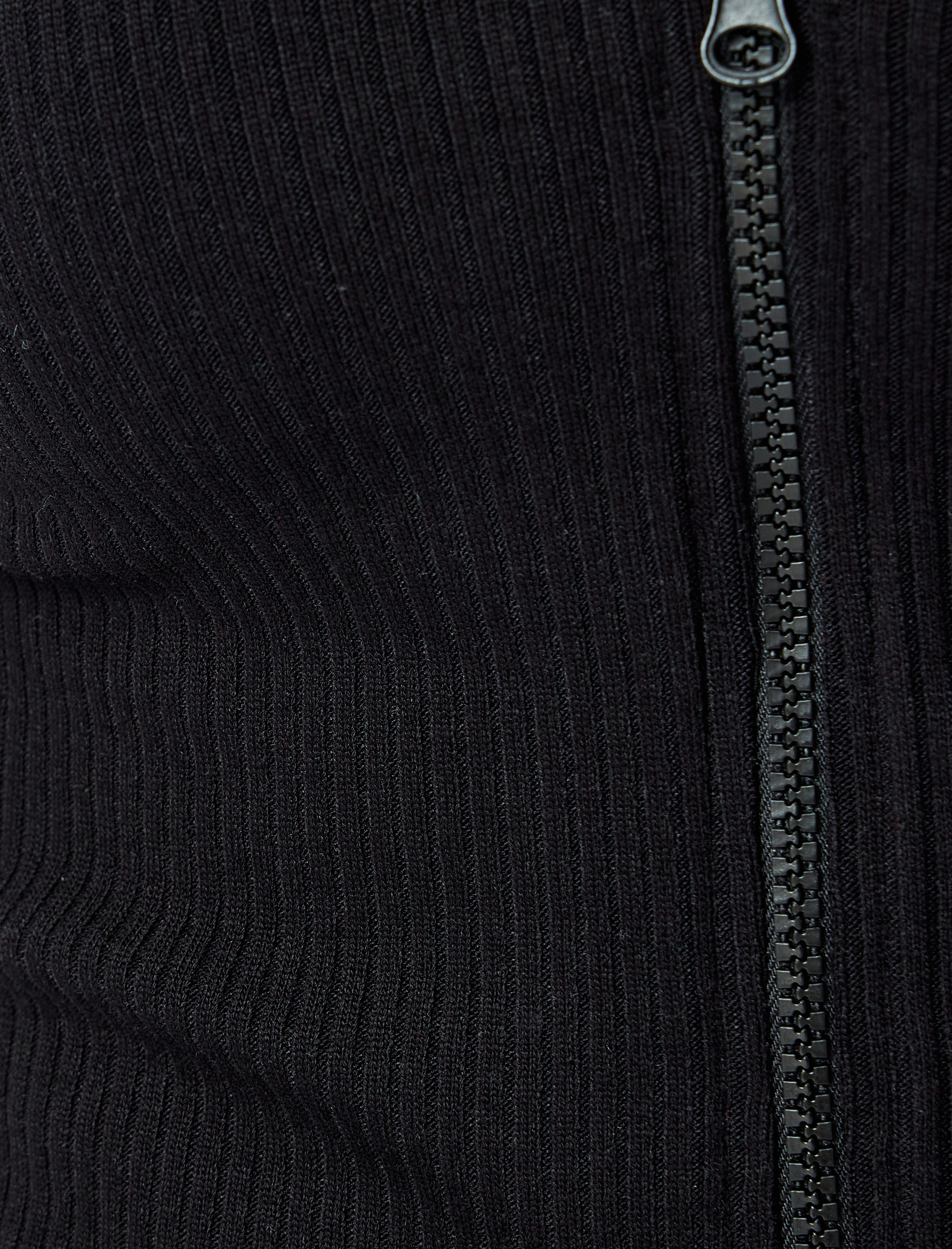   Slim Fit Uzun Kollu Fermuarlı Crop Triko Hırka