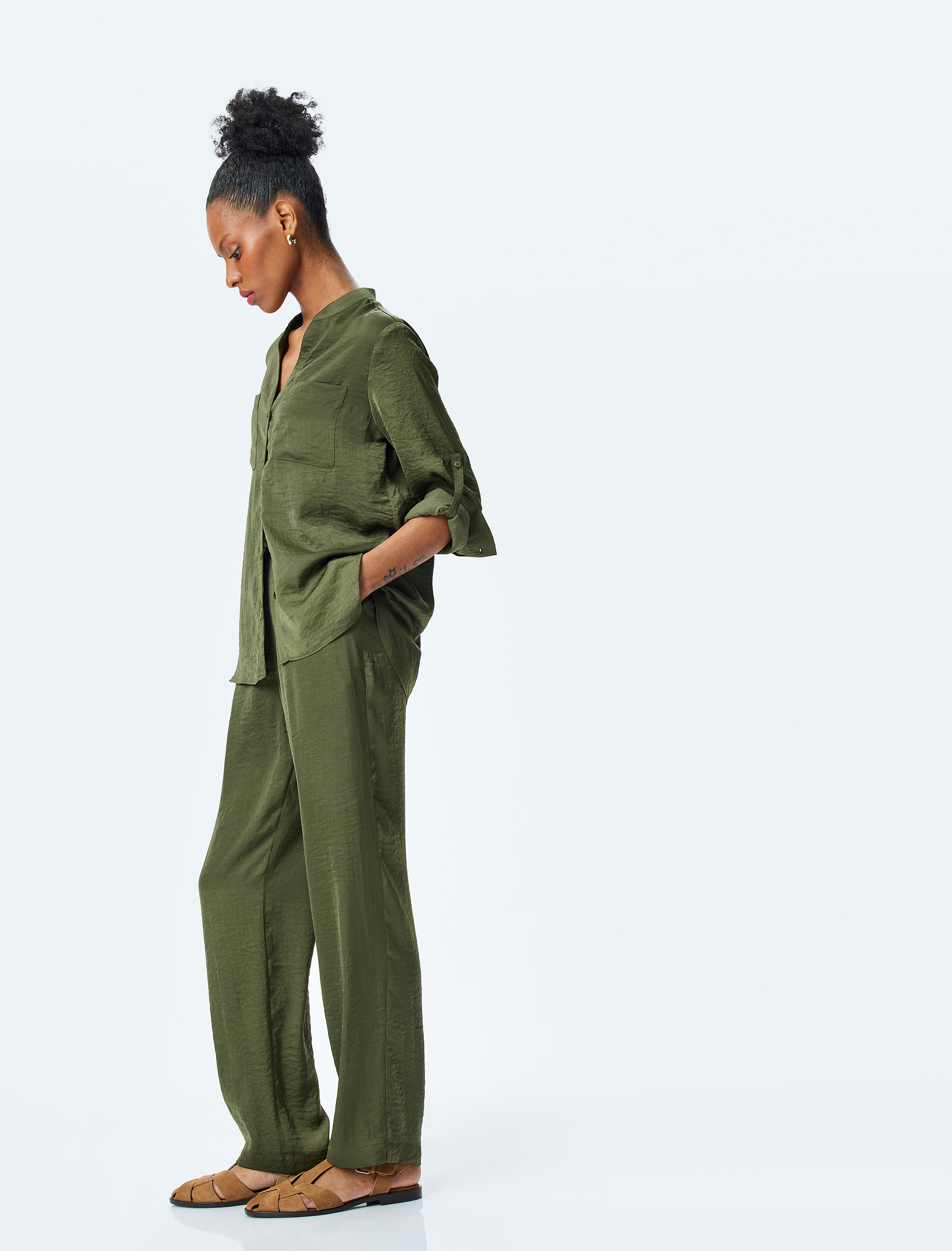   Pile Detaylı Cepli Bol Paça Aerobin Saten Pantolon