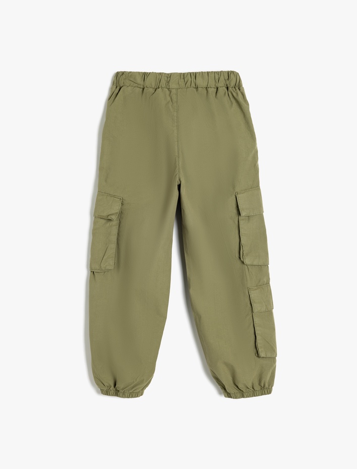 Erkek Çocuk Beli Bağcıklı Kapaklı Cepli Pamuklu Paraşüt Pantolon